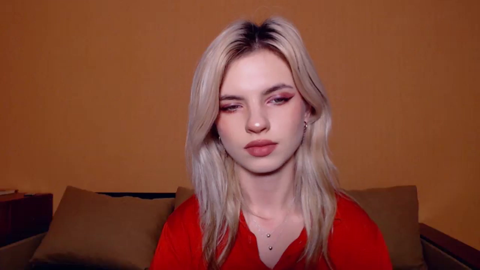Gallery image thumbnail from Erineys's myfreecams stream on, 11/06/2023, 14:59 image 4 of 20
