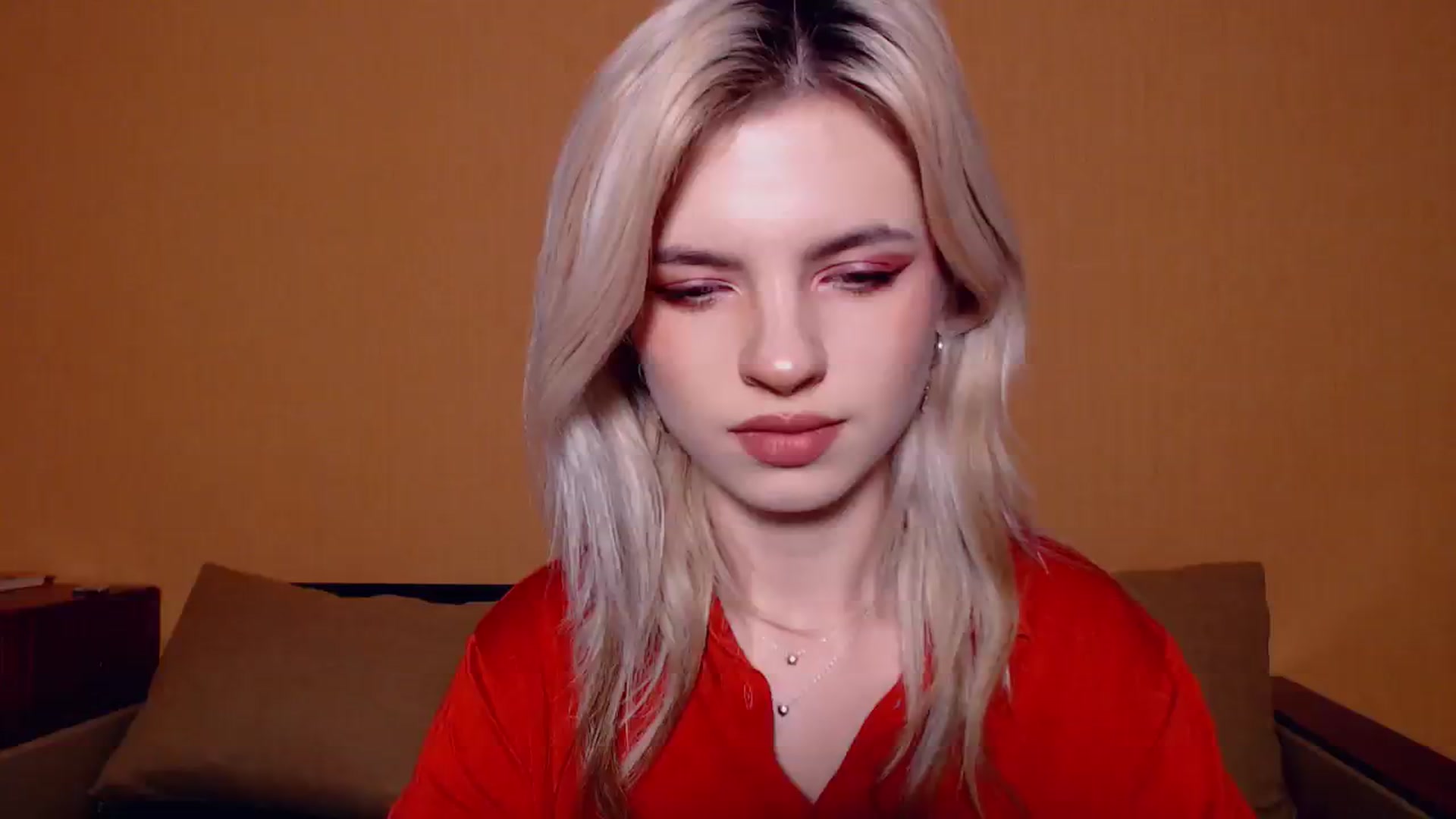Gallery image thumbnail from Erineys's myfreecams stream on, 11/06/2023, 14:59 image 1 of 20