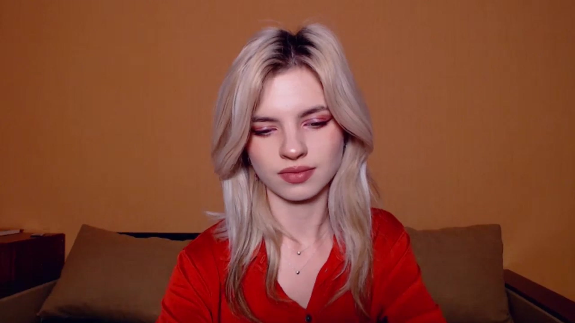 Gallery image thumbnail from Erineys's myfreecams stream on, 11/06/2023, 14:59 image 17 of 20
