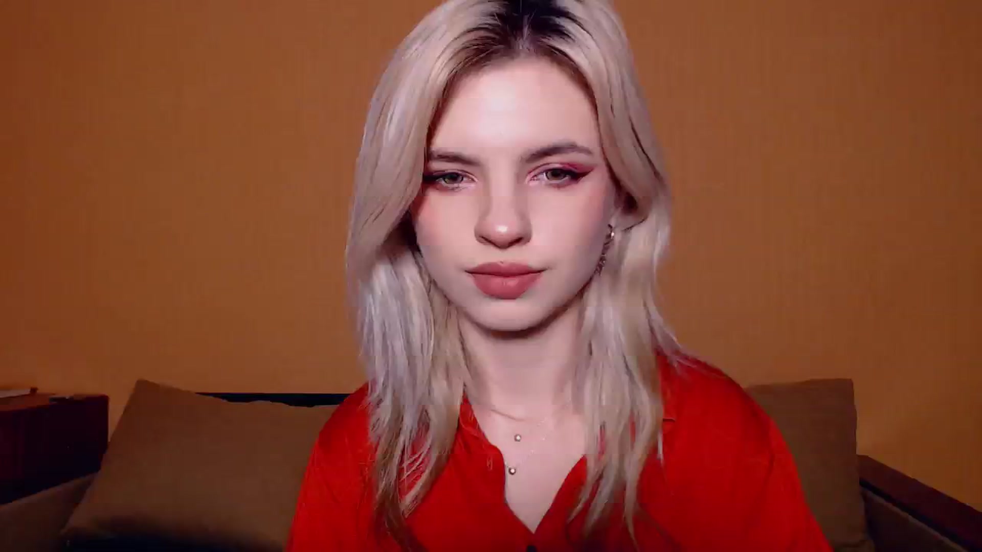 Gallery image thumbnail from Erineys's myfreecams stream on, 11/06/2023, 14:59 image 2 of 20