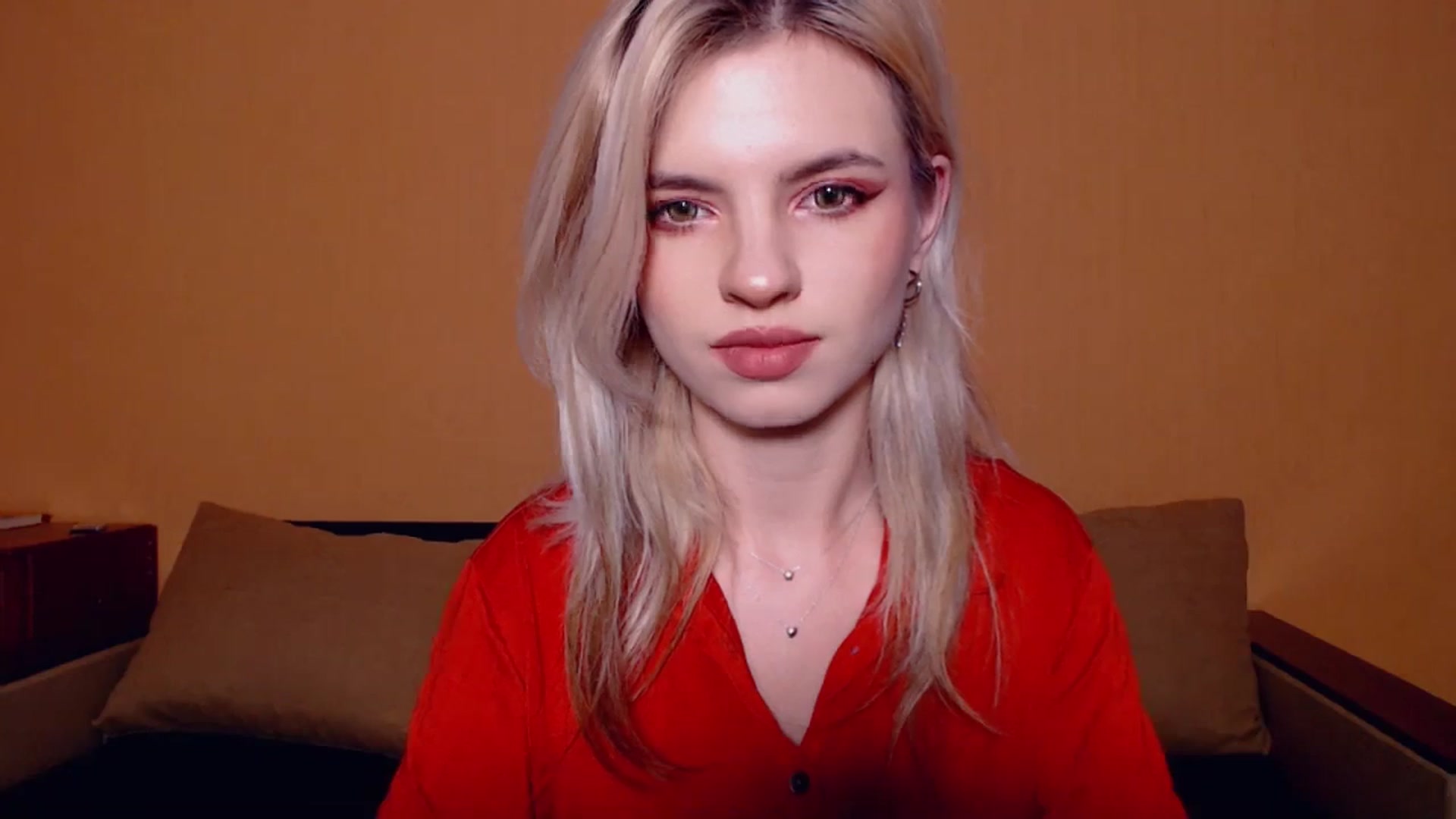 Gallery image thumbnail from Erineys's myfreecams stream on, 11/06/2023, 16:31 image 5 of 20