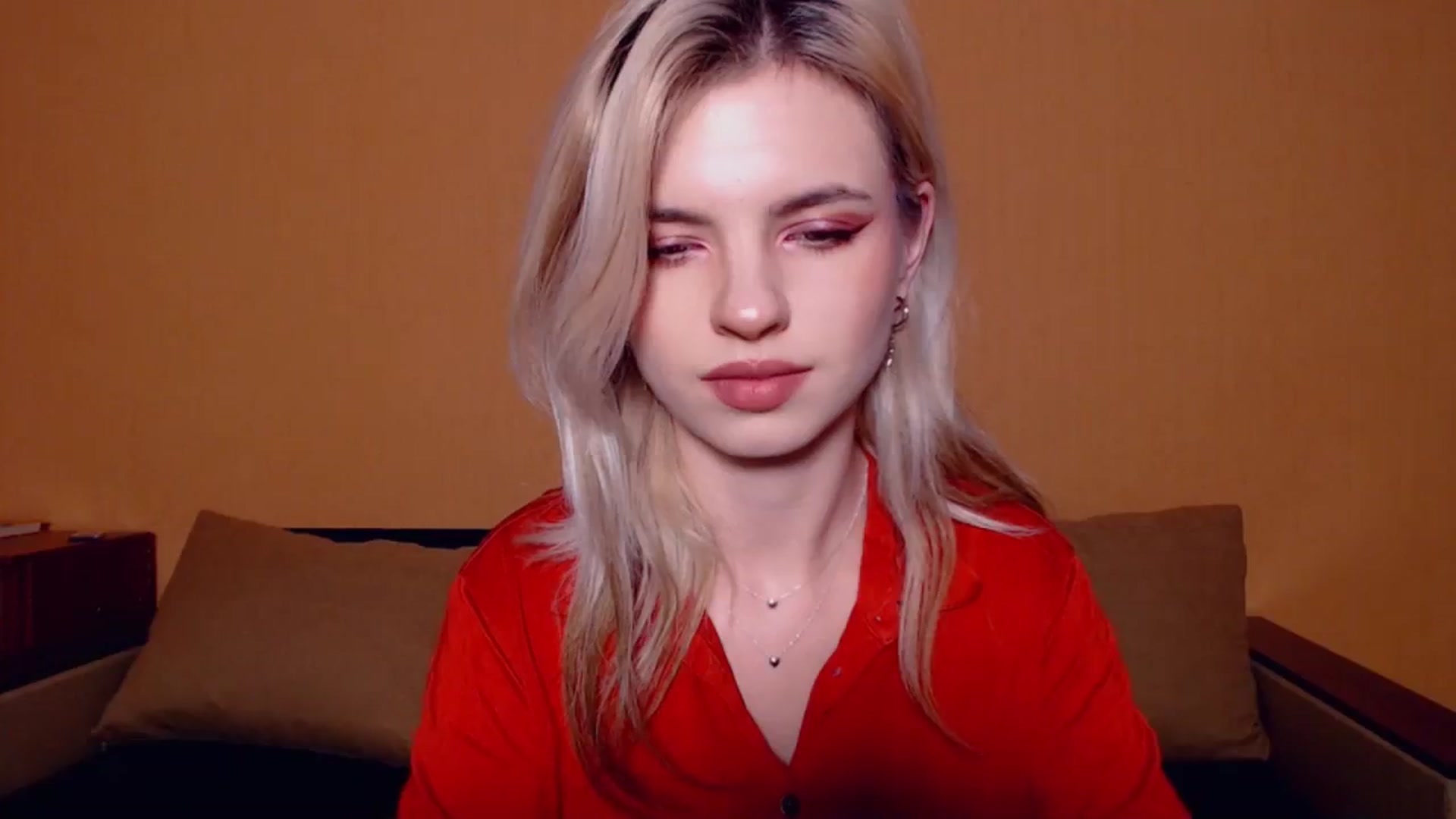 Gallery image thumbnail from Erineys's myfreecams stream on, 11/06/2023, 16:31 image 7 of 20