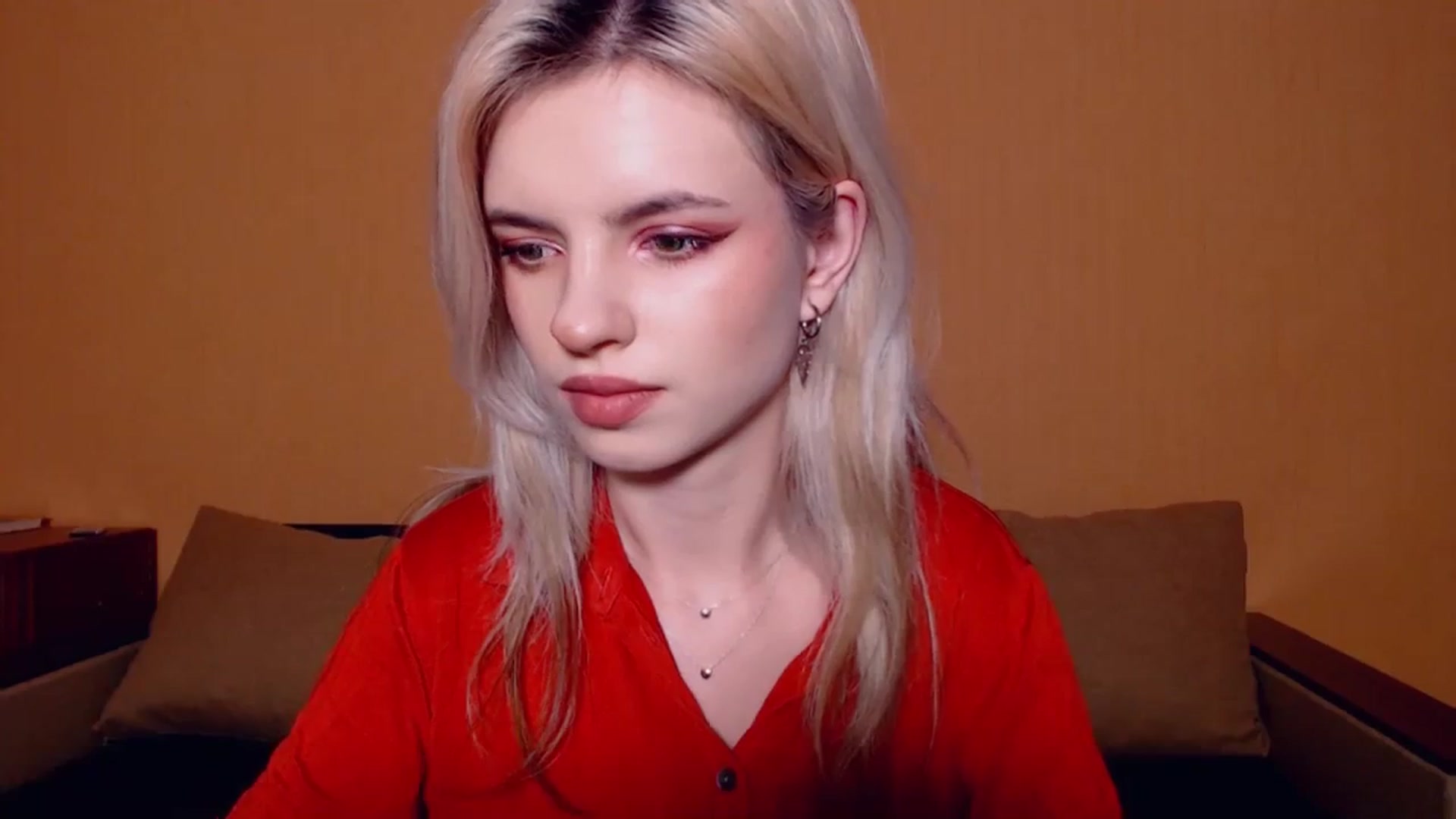 Gallery image thumbnail from Erineys's myfreecams stream on, 11/06/2023, 16:31 image 17 of 20