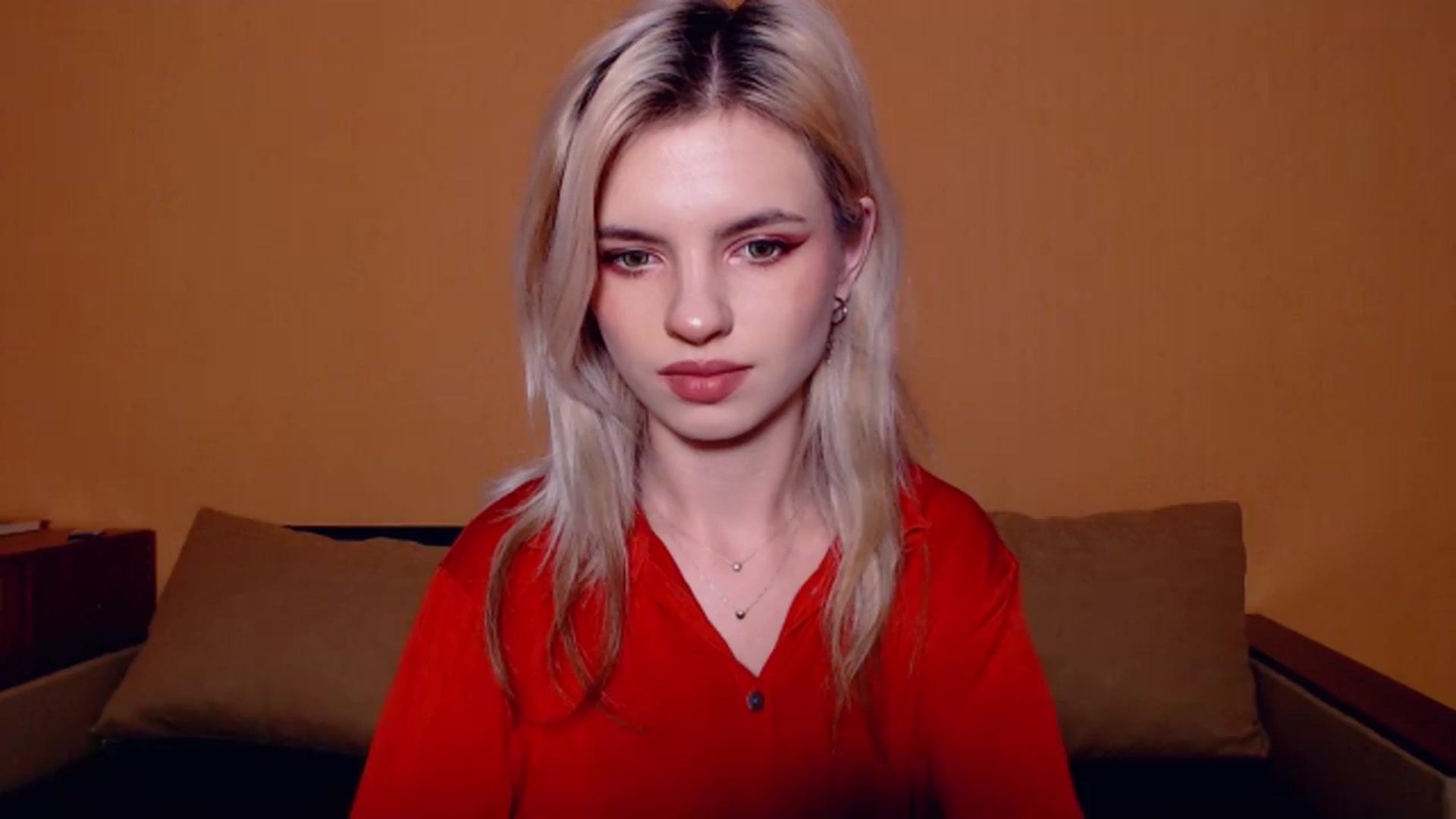 Gallery image thumbnail from Erineys's myfreecams stream on, 11/06/2023, 16:31 image 18 of 20