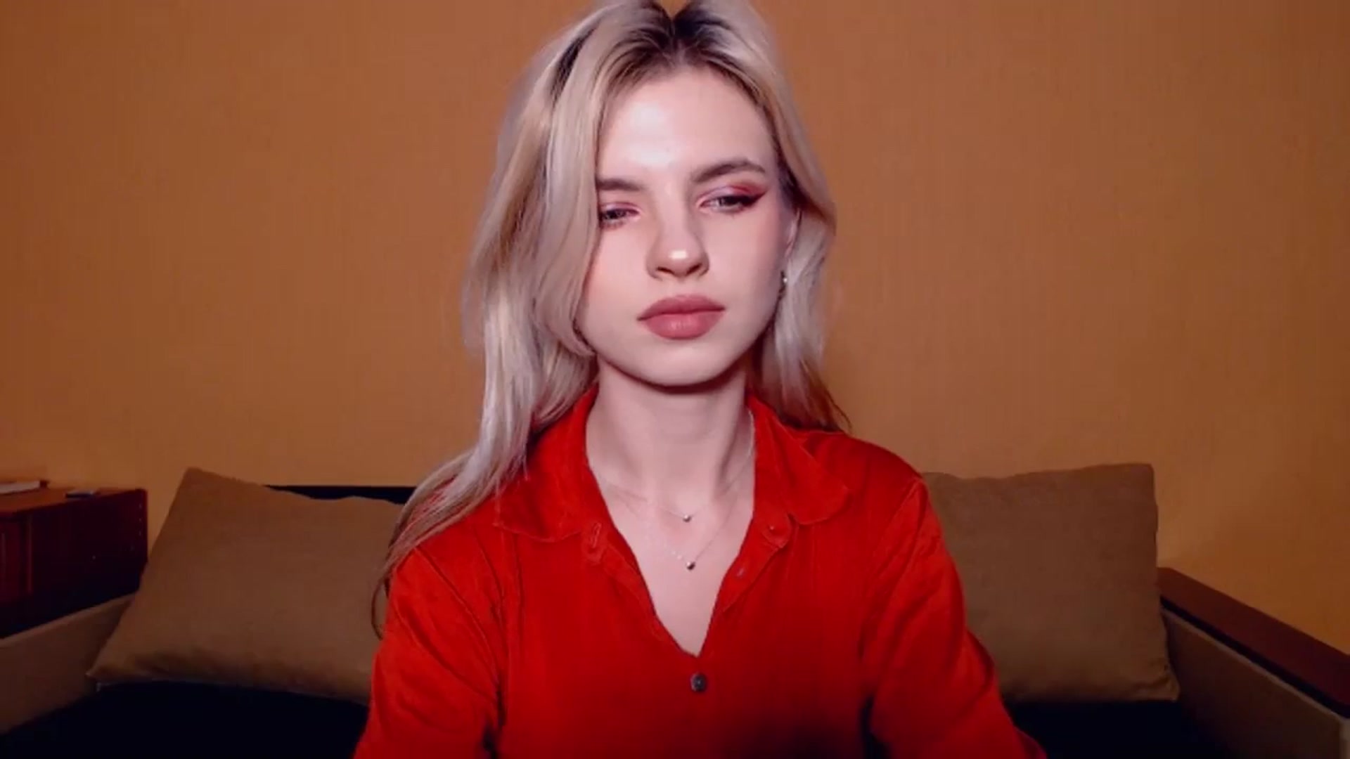Gallery image thumbnail from Erineys's myfreecams stream on, 11/06/2023, 16:31 image 9 of 20