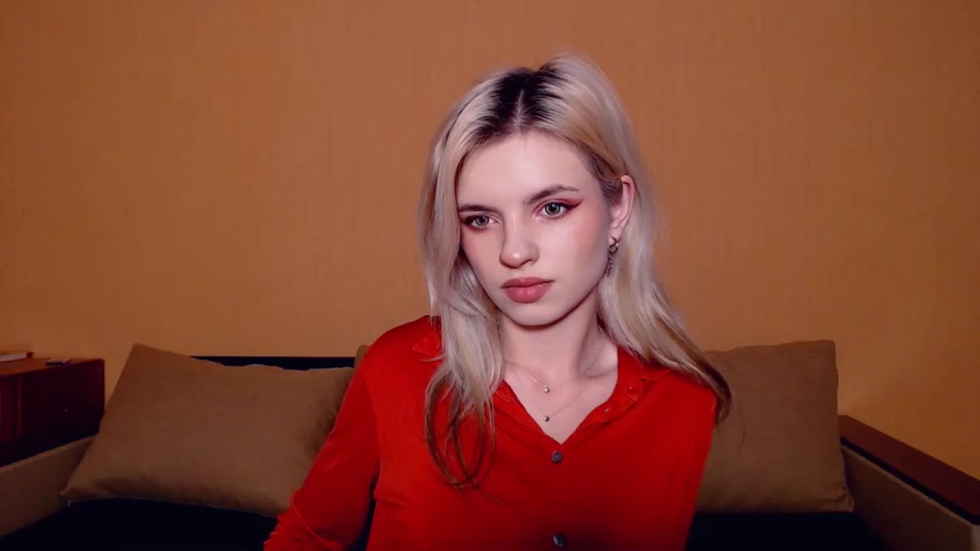 Gallery image thumbnail from Erineys's myfreecams stream on, 11/06/2023, 16:31 image 19 of 20