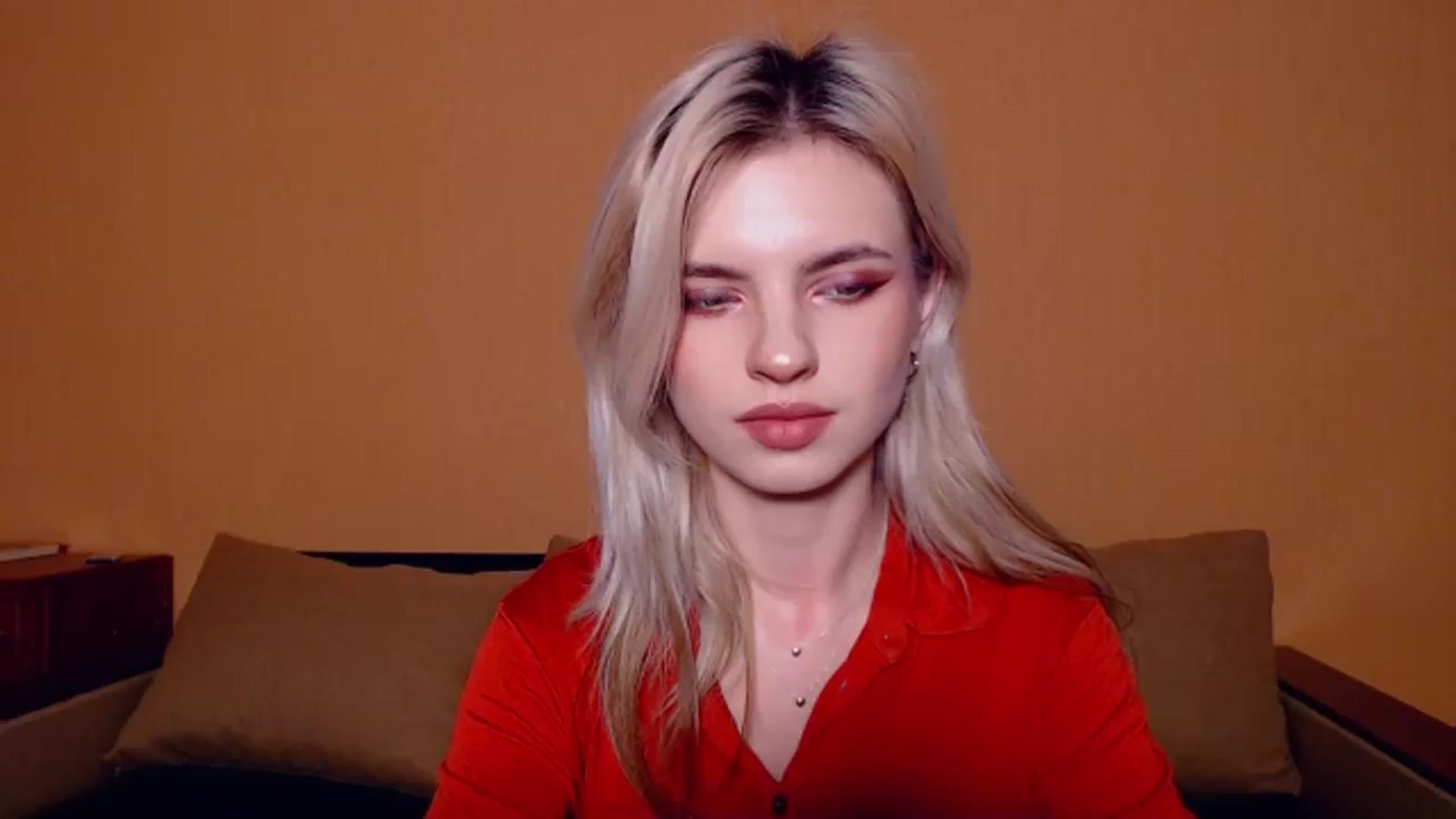 Gallery image thumbnail from Erineys's myfreecams stream on, 11/06/2023, 17:32 image 8 of 20