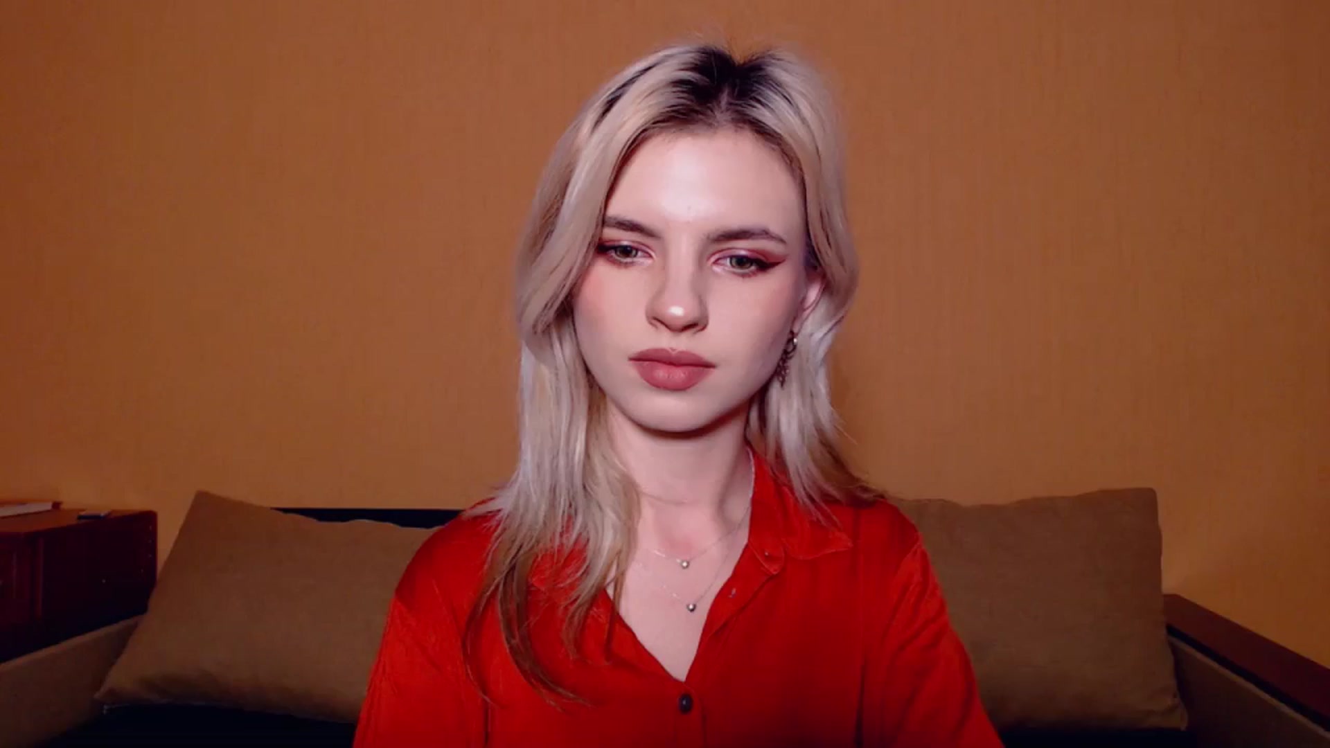 Gallery image thumbnail from Erineys's myfreecams stream on, 11/06/2023, 17:32 image 12 of 20