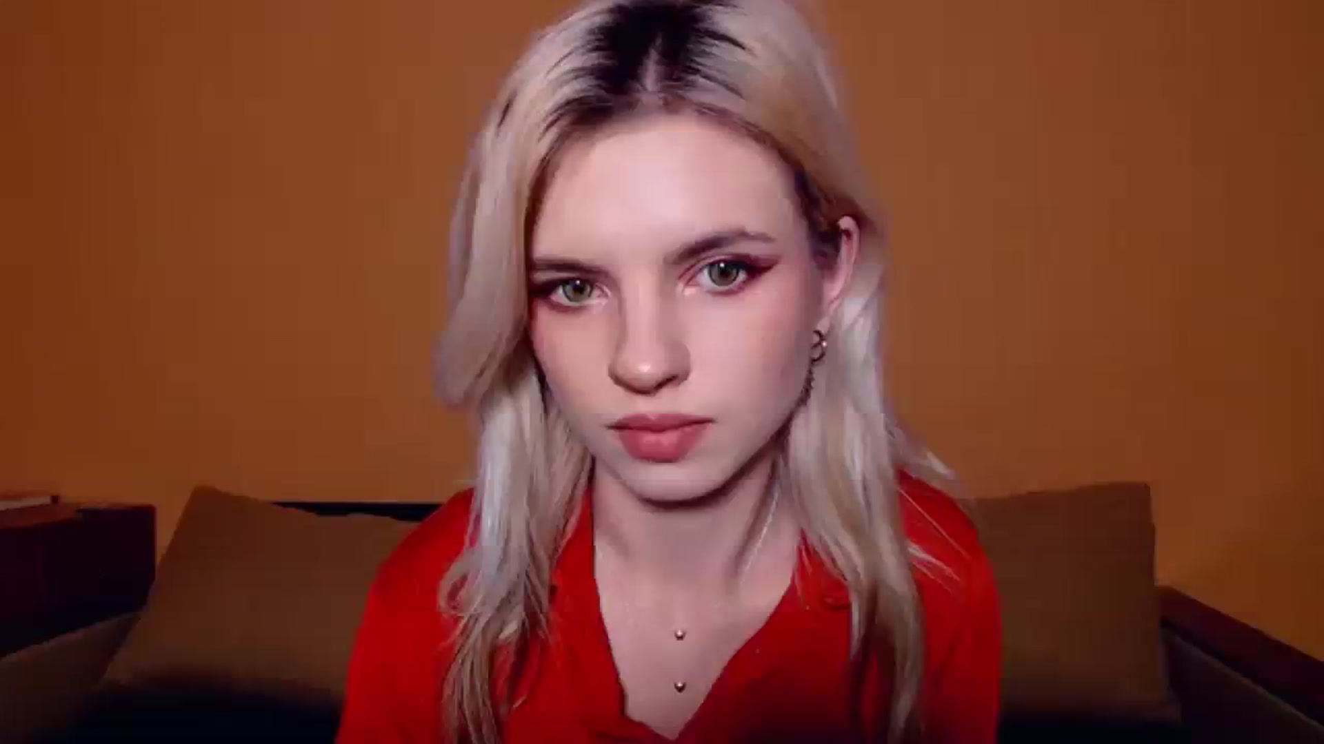 Gallery image thumbnail from Erineys's myfreecams stream on, 11/06/2023, 17:32 image 17 of 20