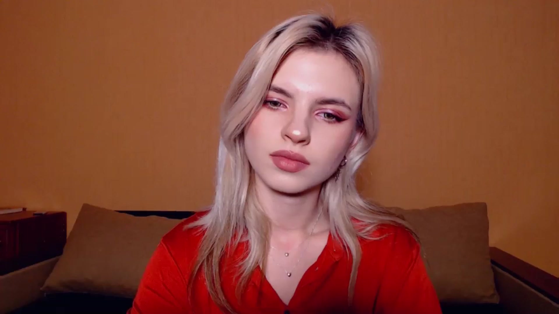 Gallery image thumbnail from Erineys's myfreecams stream on, 11/06/2023, 17:32 image 13 of 20