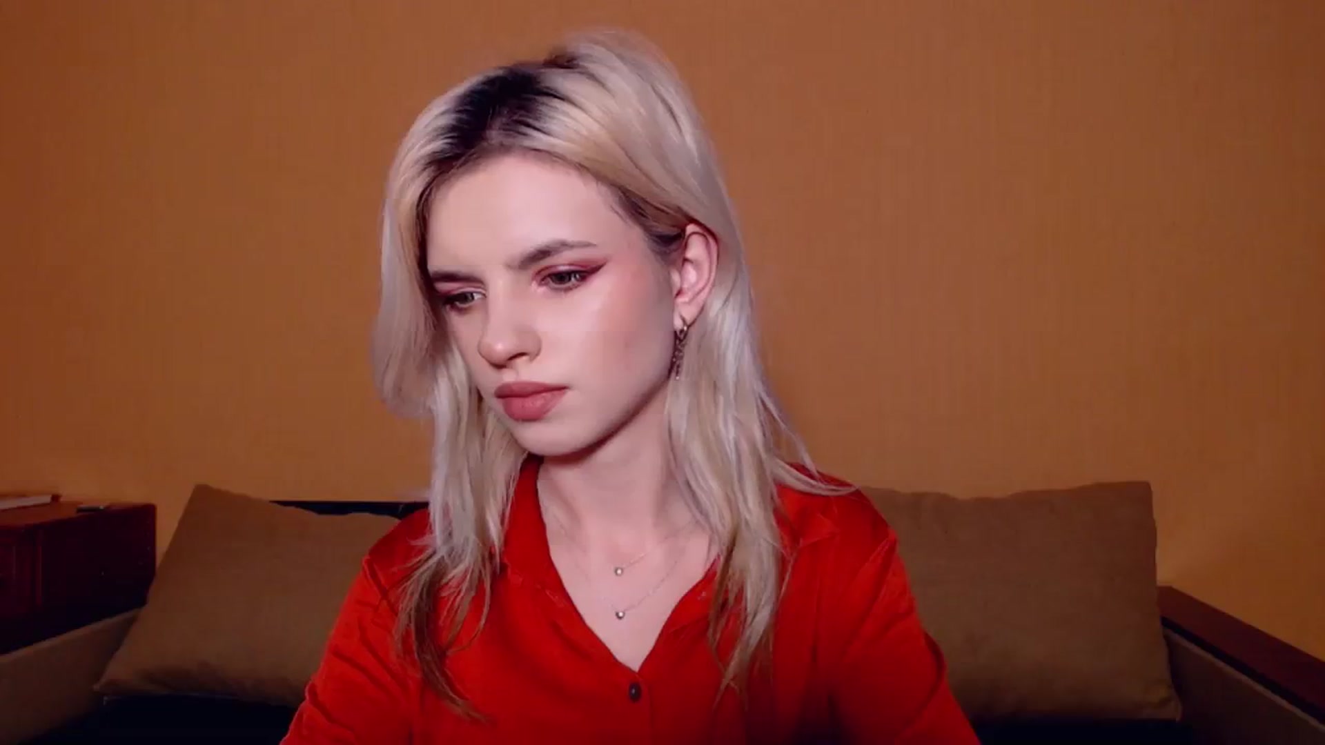 Gallery image thumbnail from Erineys's myfreecams stream on, 11/06/2023, 17:32 image 19 of 20