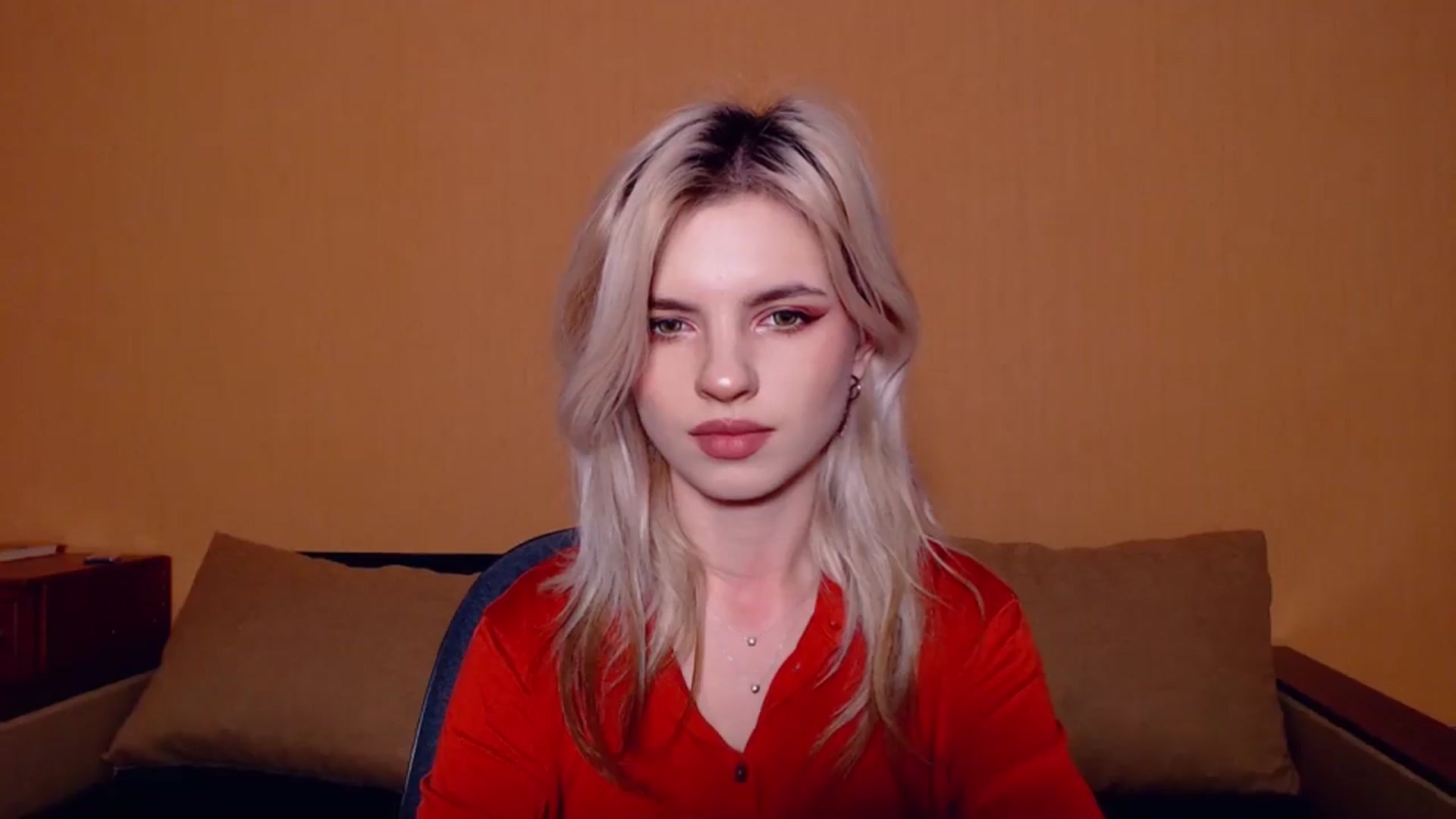 Gallery image thumbnail from Erineys's myfreecams stream on, 11/06/2023, 17:32 image 4 of 20