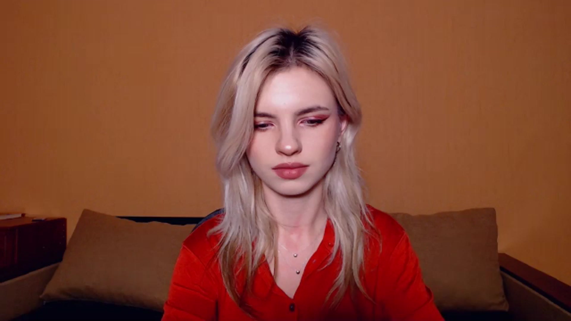 Gallery image thumbnail from Erineys's myfreecams stream on, 11/06/2023, 17:32 image 3 of 20
