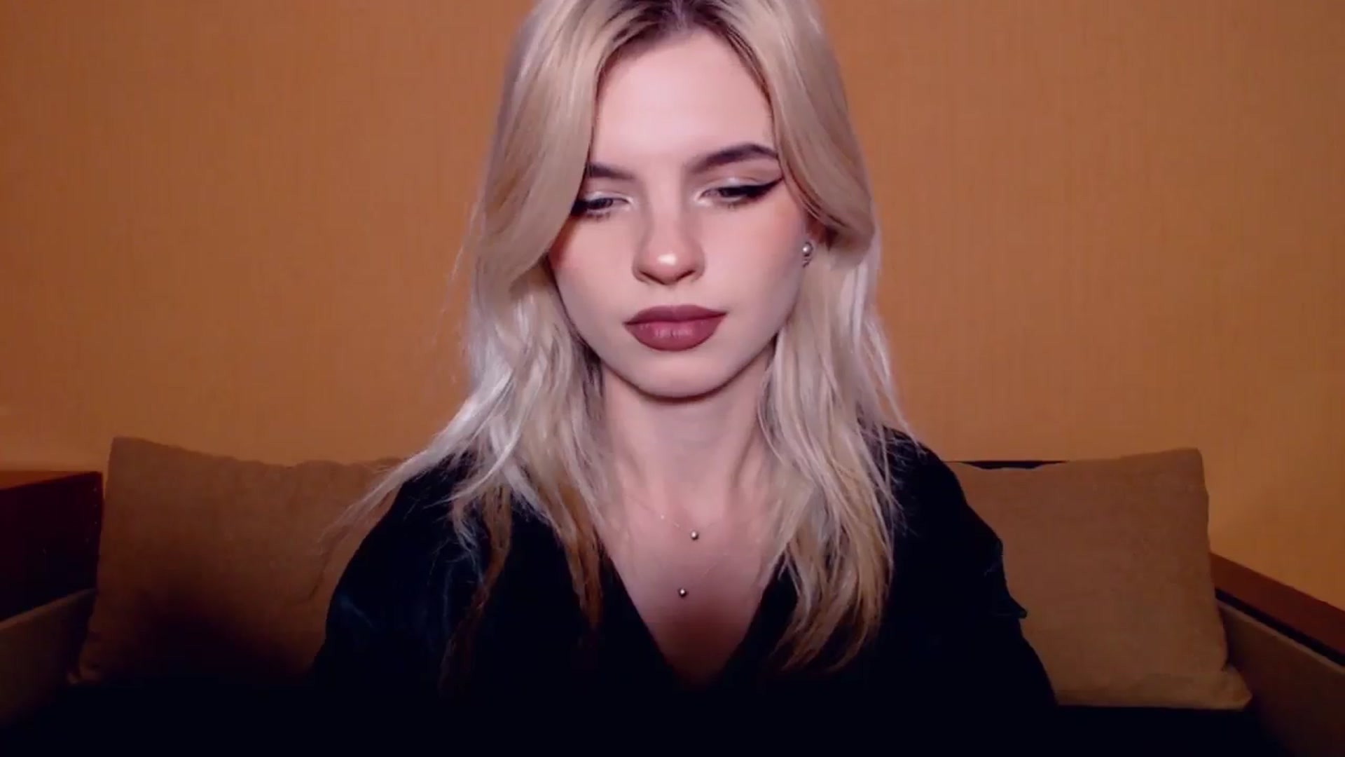 Gallery image thumbnail from Erineys's myfreecams stream on, 11/09/2023, 15:23 image 7 of 20