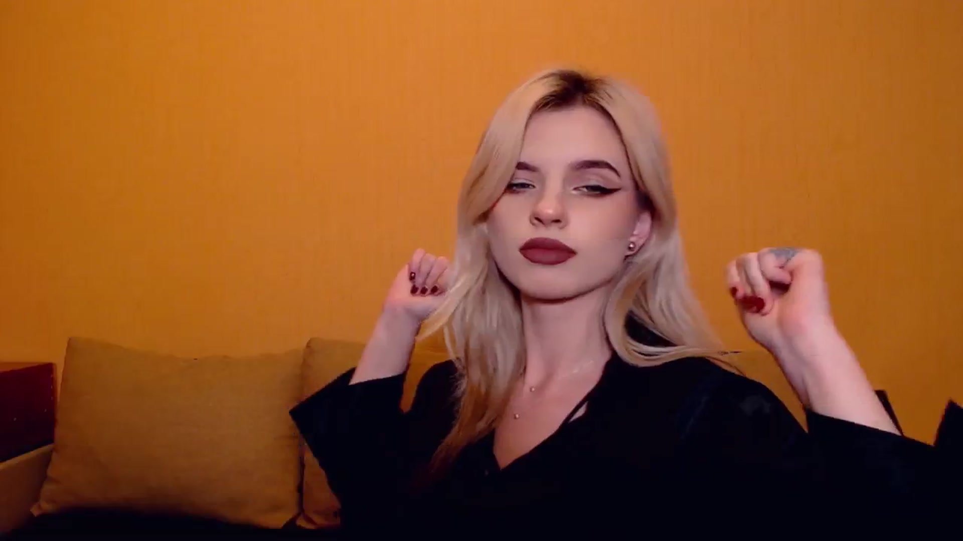 Gallery image thumbnail from Erineys's myfreecams stream on, 11/09/2023, 17:56 image 19 of 20