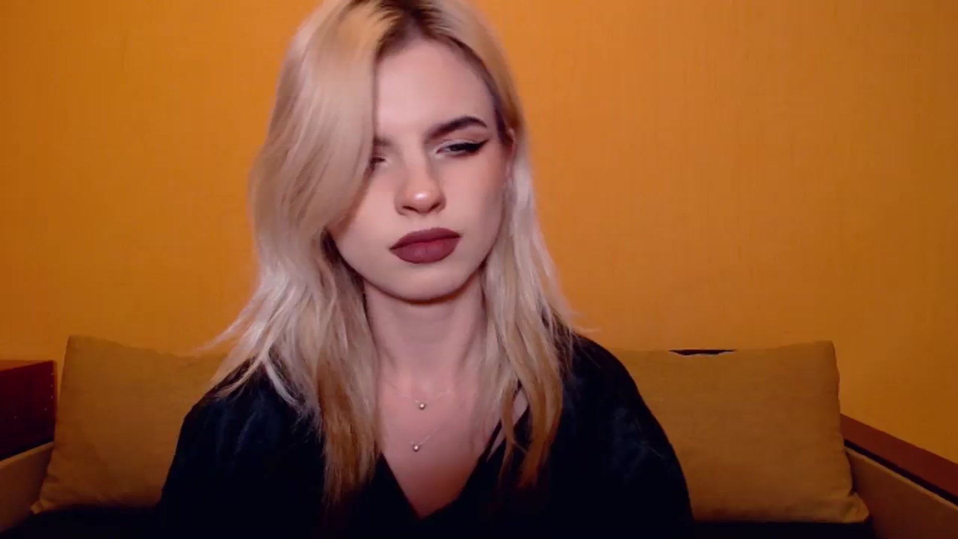 Gallery image thumbnail from Erineys's myfreecams stream on, 11/09/2023, 17:56 image 12 of 20