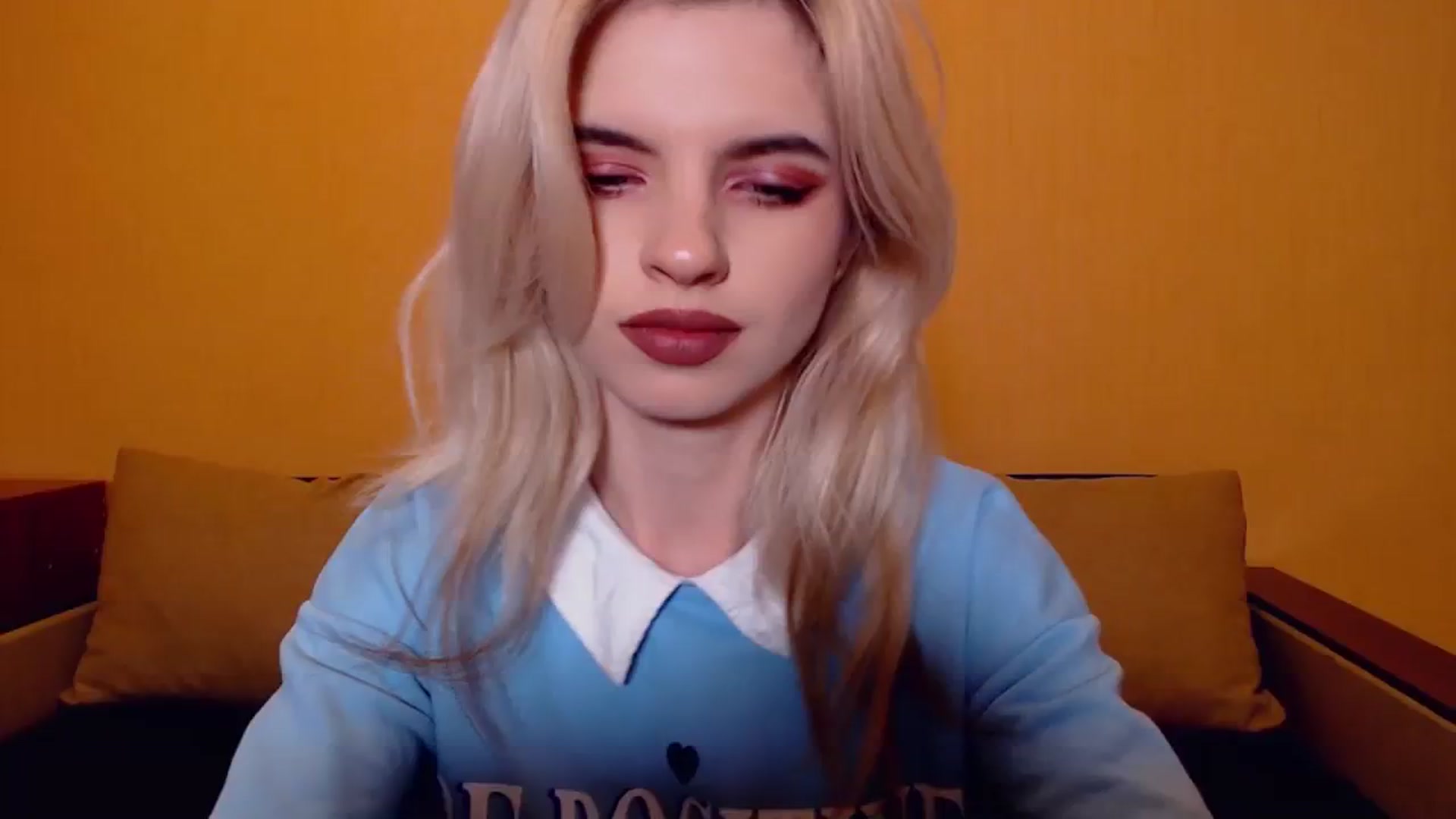 Gallery image thumbnail from Erineys's myfreecams stream on, 11/10/2023, 14:47 image 17 of 20
