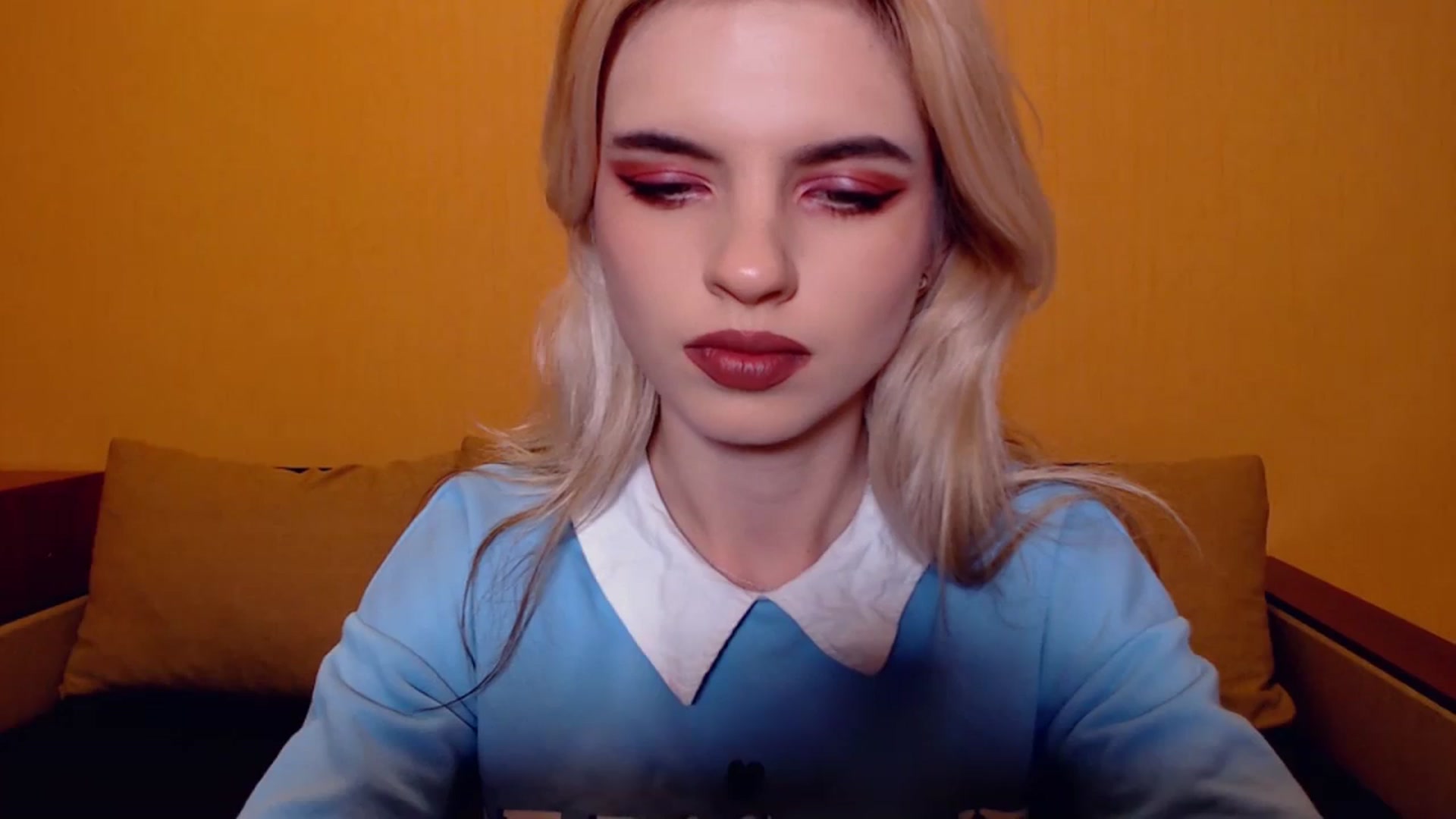 Gallery image thumbnail from Erineys's myfreecams stream on, 11/10/2023, 15:37 image 14 of 20