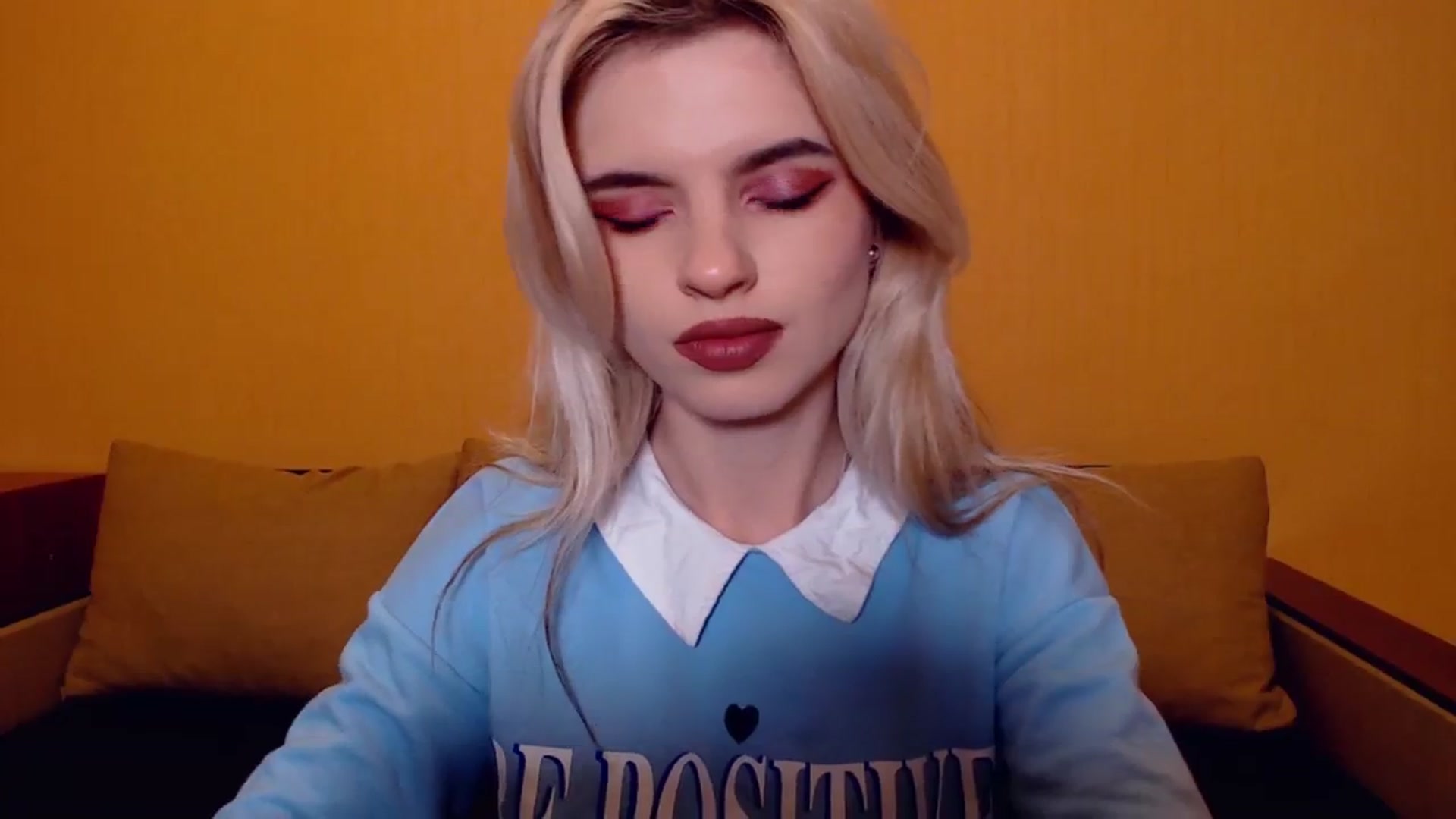 Gallery image thumbnail from Erineys's myfreecams stream on, 11/10/2023, 15:37 image 15 of 20