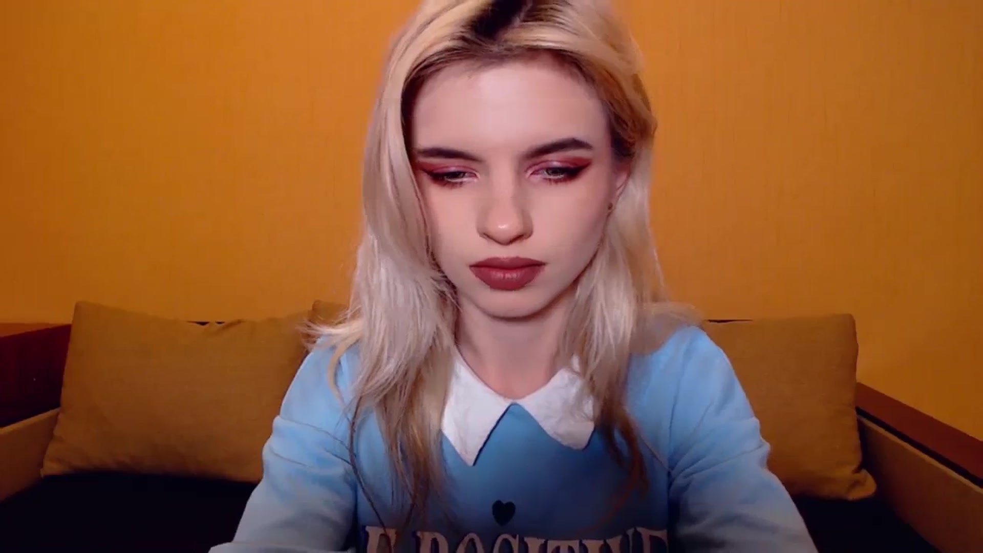 Gallery image thumbnail from Erineys's myfreecams stream on, 11/10/2023, 15:37 image 9 of 20