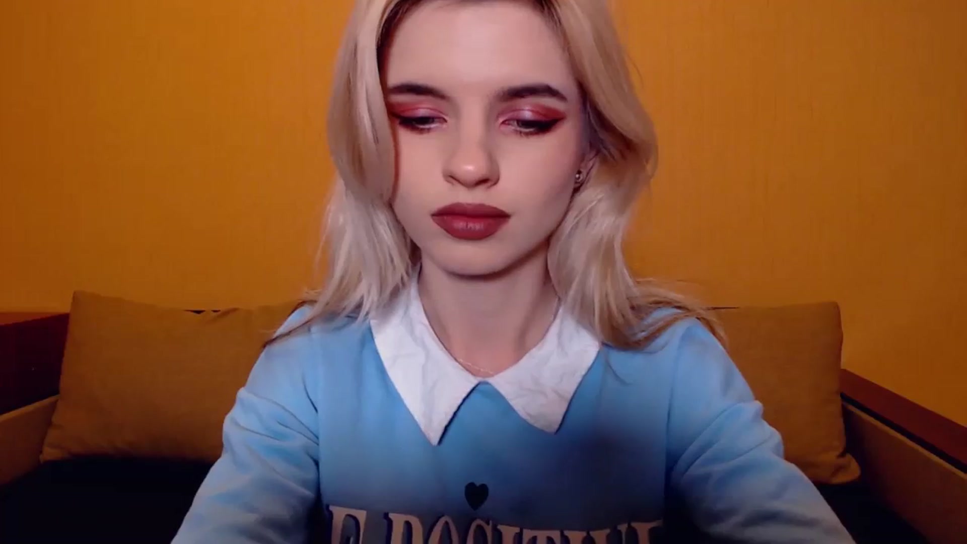 Gallery image thumbnail from Erineys's myfreecams stream on, 11/10/2023, 15:37 image 13 of 20