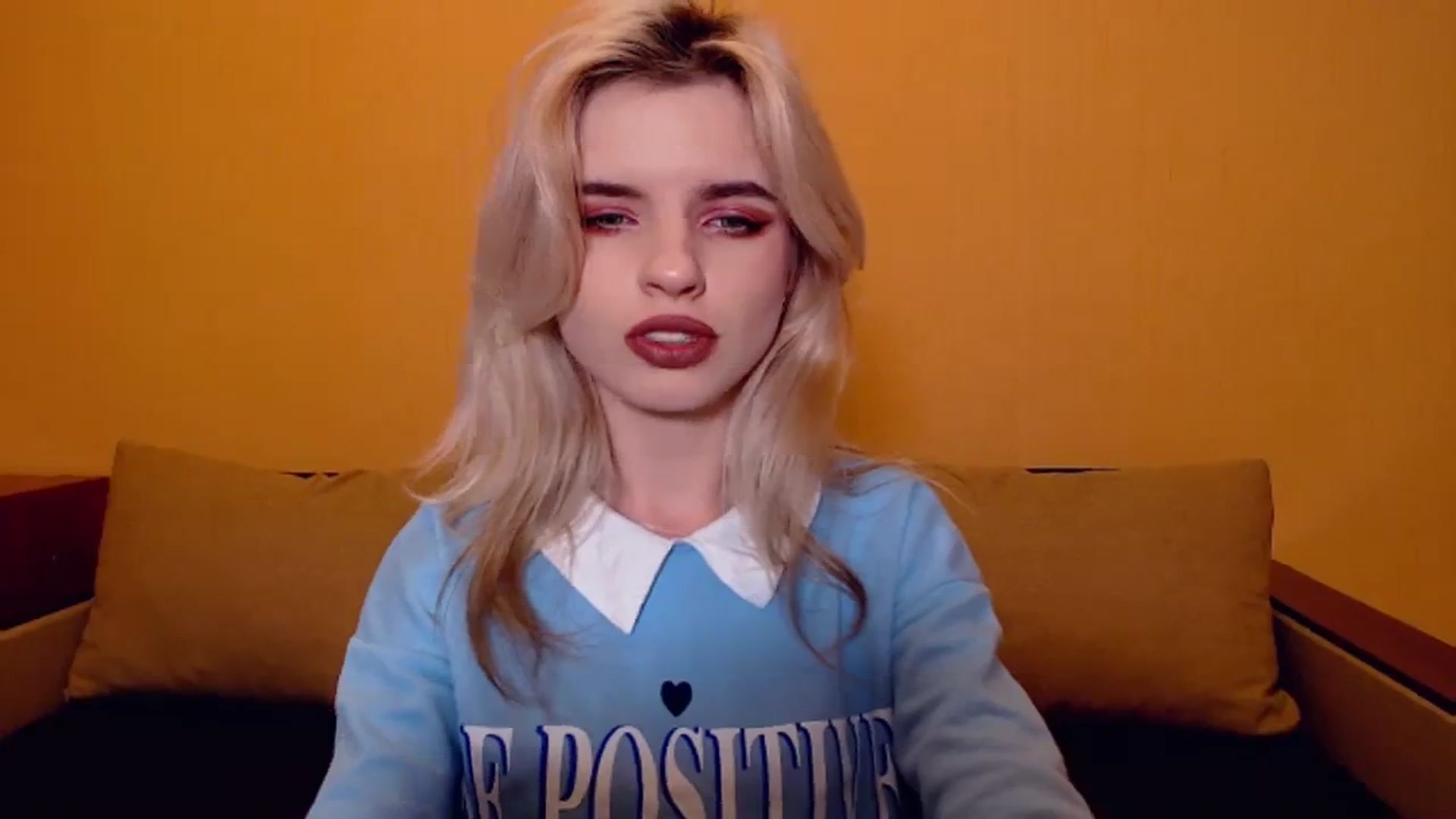 Gallery image thumbnail from Erineys's myfreecams stream on, 11/10/2023, 16:06 image 17 of 20