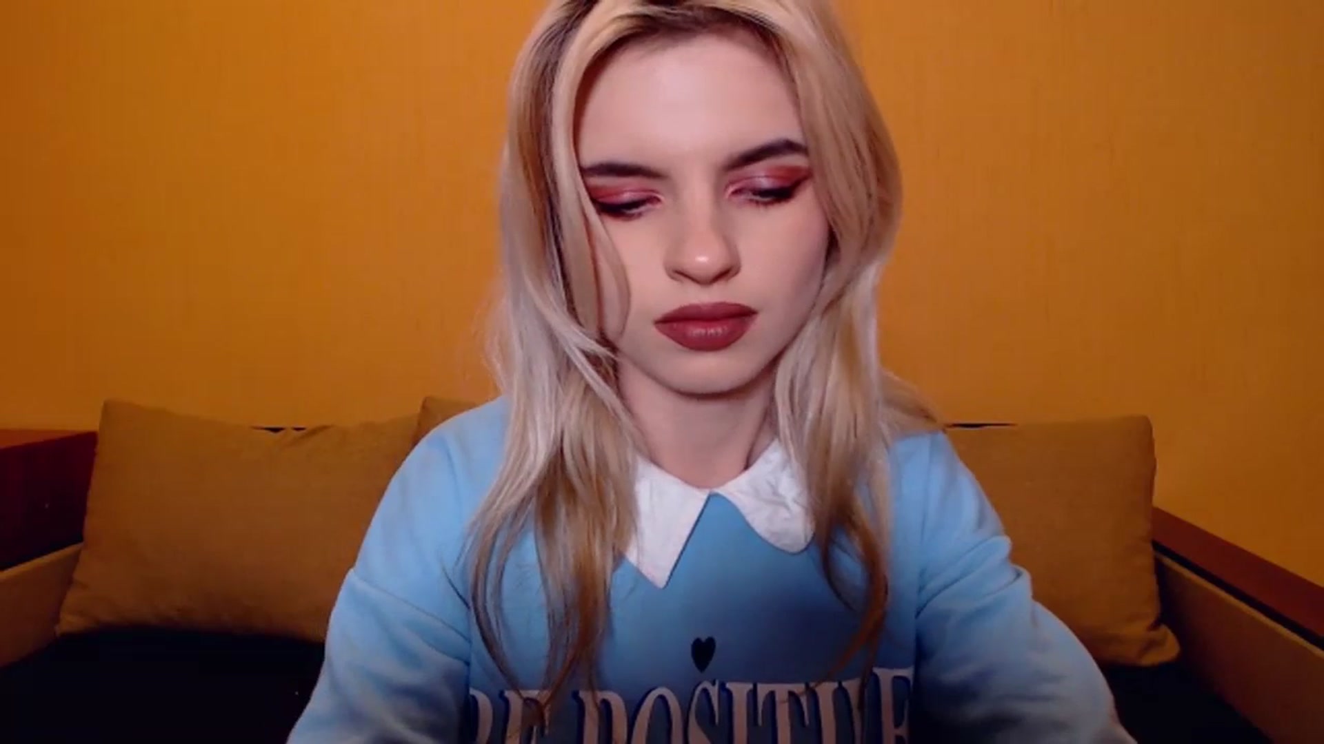 Gallery image thumbnail from Erineys's myfreecams stream on, 11/10/2023, 16:06 image 6 of 20