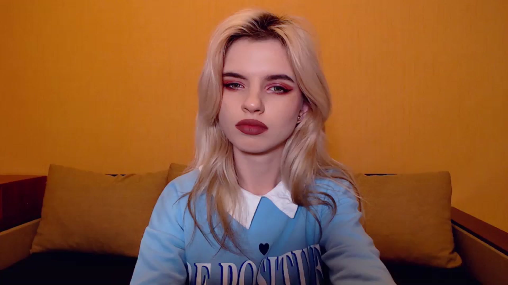 Gallery image thumbnail from Erineys's myfreecams stream on, 11/10/2023, 17:05 image 5 of 20