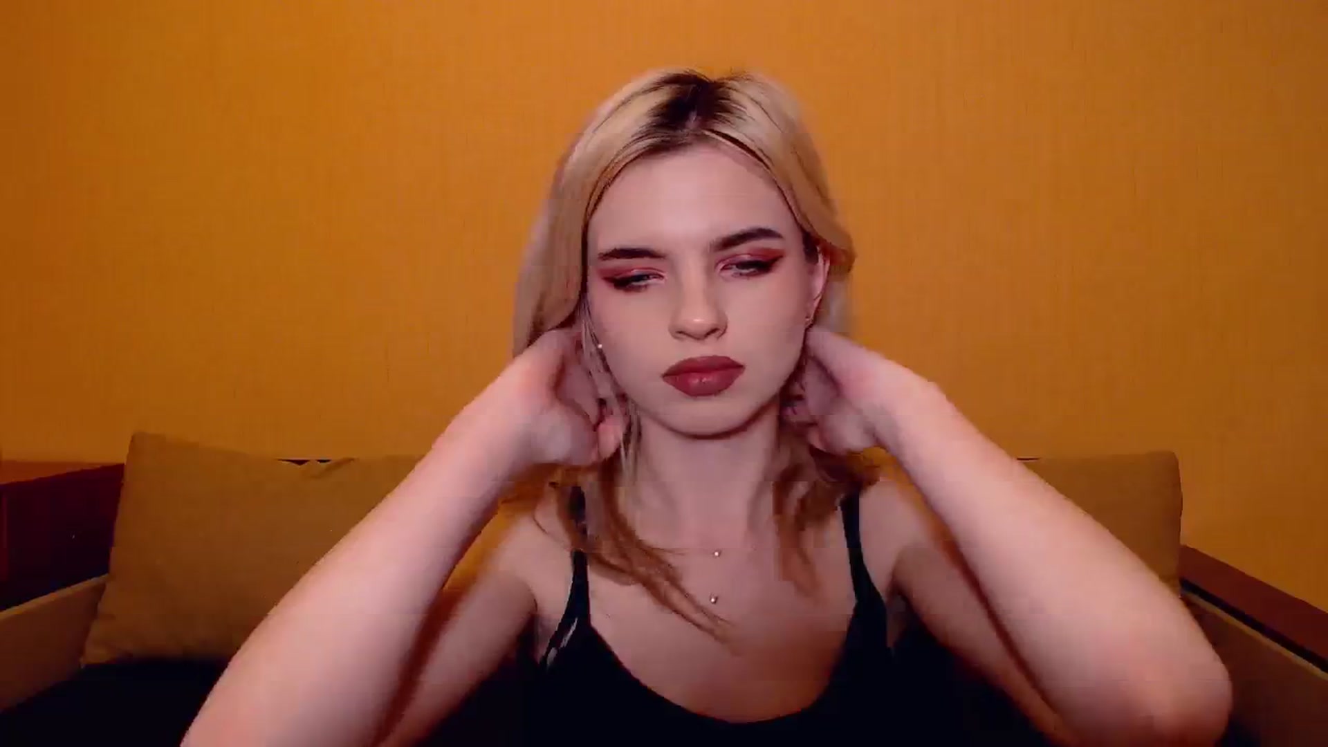 Gallery image thumbnail from Erineys's myfreecams stream on, 11/10/2023, 17:50 image 20 of 20