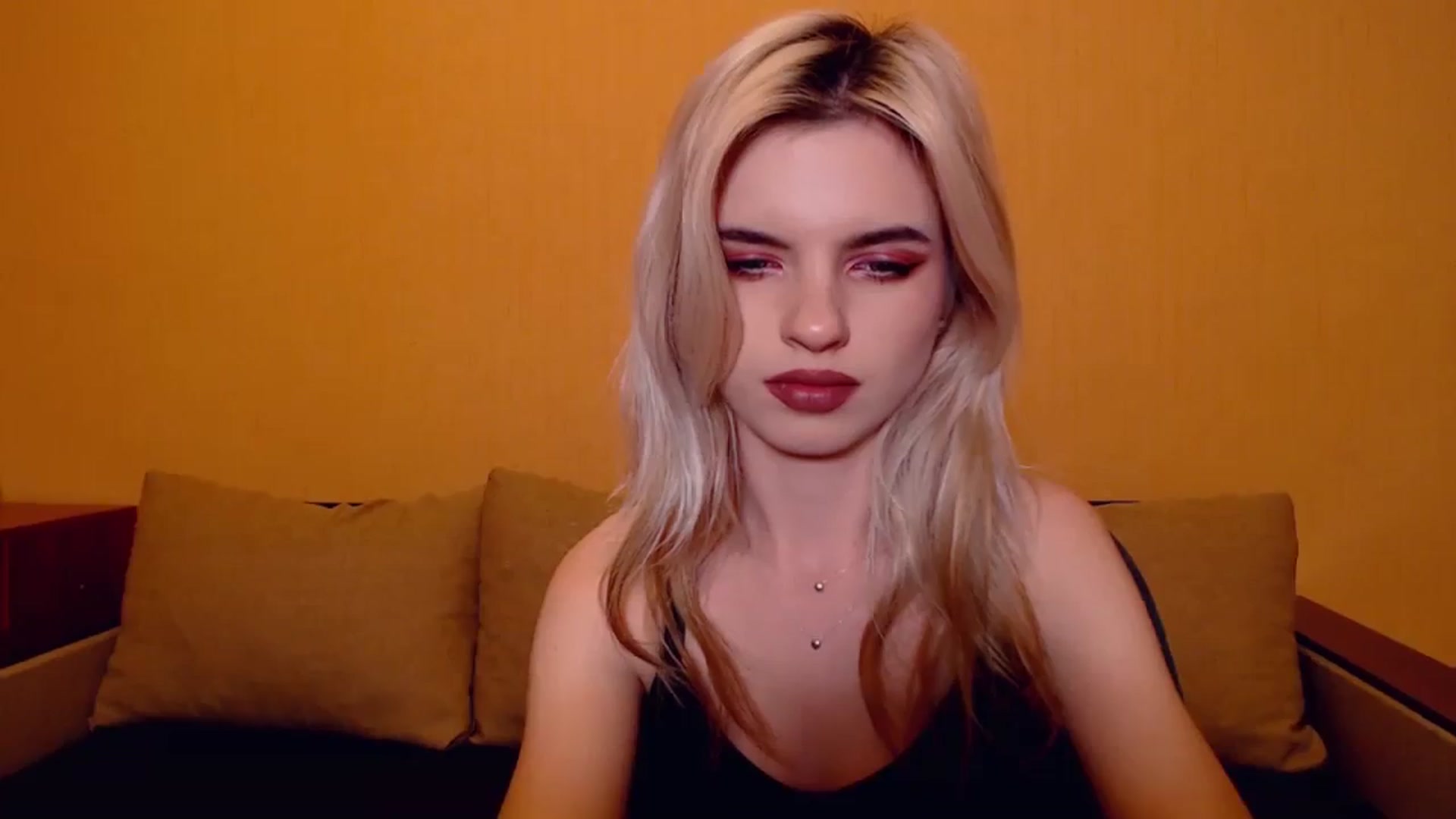 Gallery image thumbnail from Erineys's myfreecams stream on, 11/10/2023, 17:50 image 12 of 20