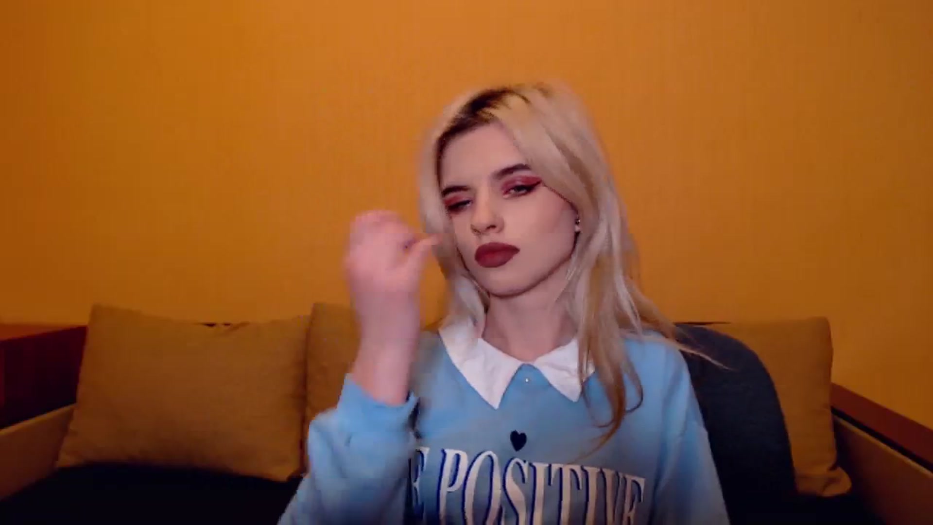 Gallery image thumbnail from Erineys's myfreecams stream on, 11/10/2023, 18:44 image 16 of 20