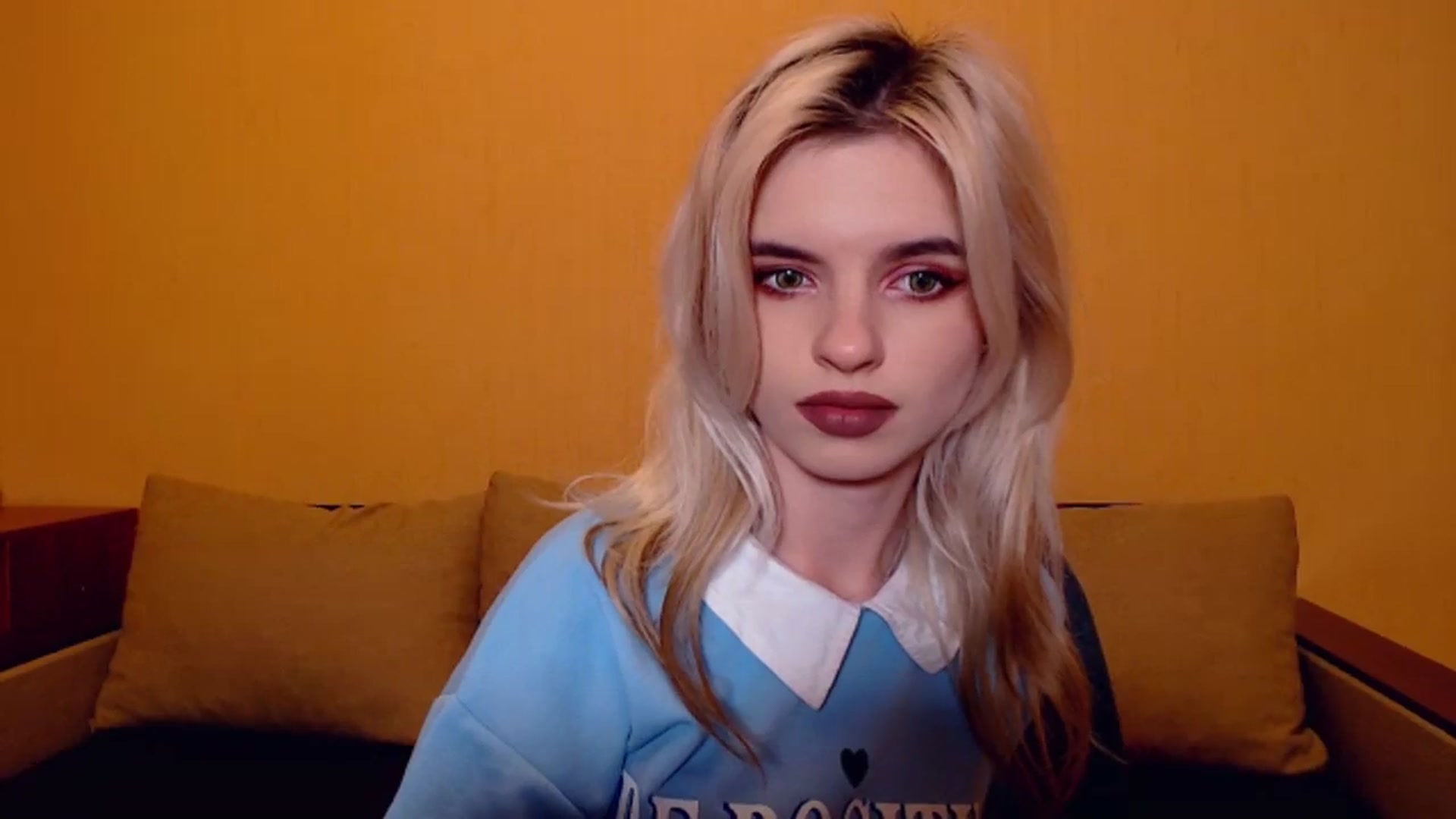 Gallery image thumbnail from Erineys's myfreecams stream on, 11/10/2023, 18:44 image 20 of 20