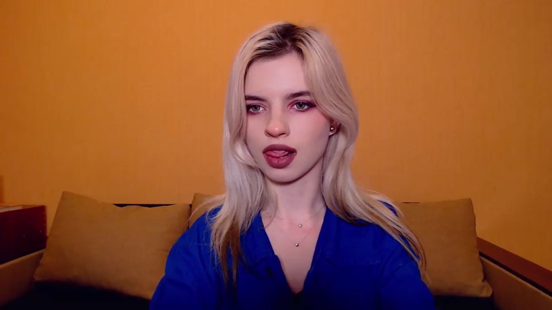 Gallery image thumbnail from Erineys's myfreecams stream on, 11/12/2023, 14:55 image 17 of 20