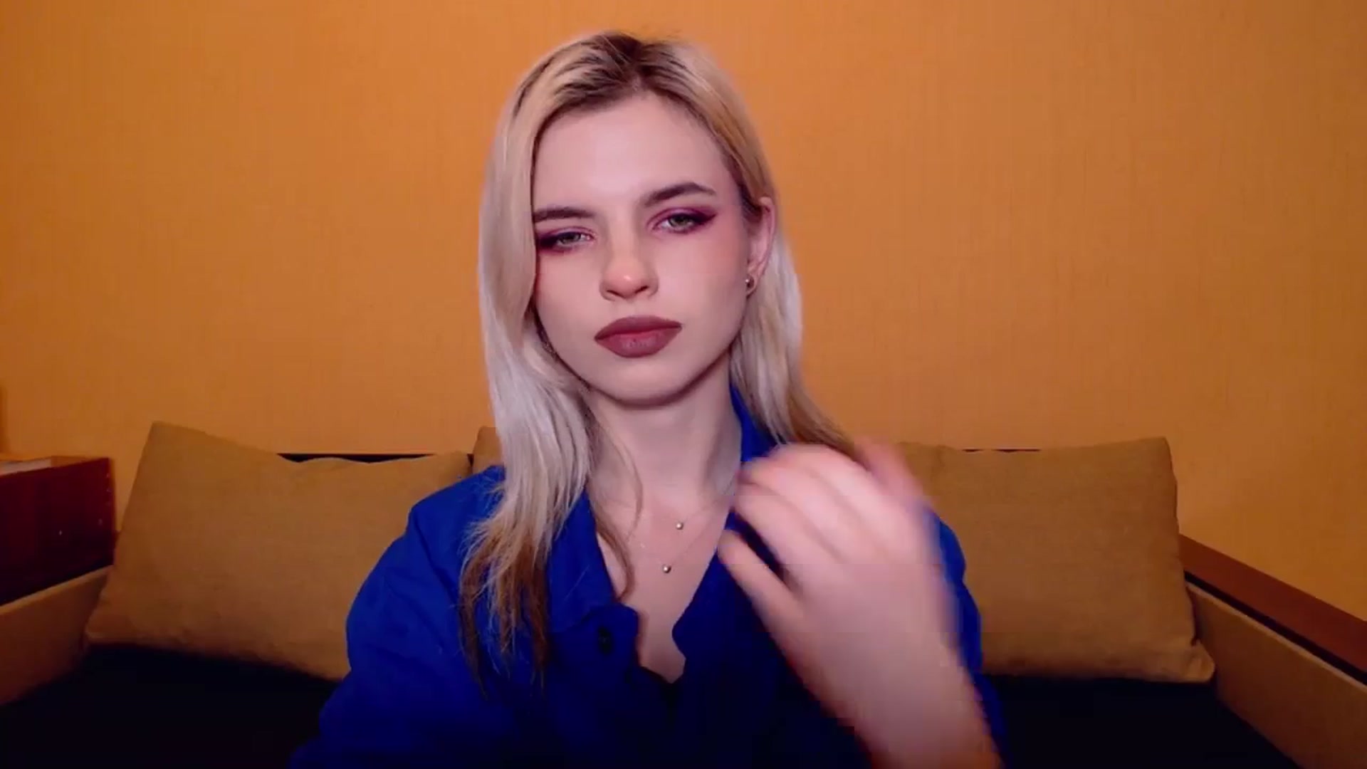 Gallery image thumbnail from Erineys's myfreecams stream on, 11/12/2023, 15:16 image 15 of 20