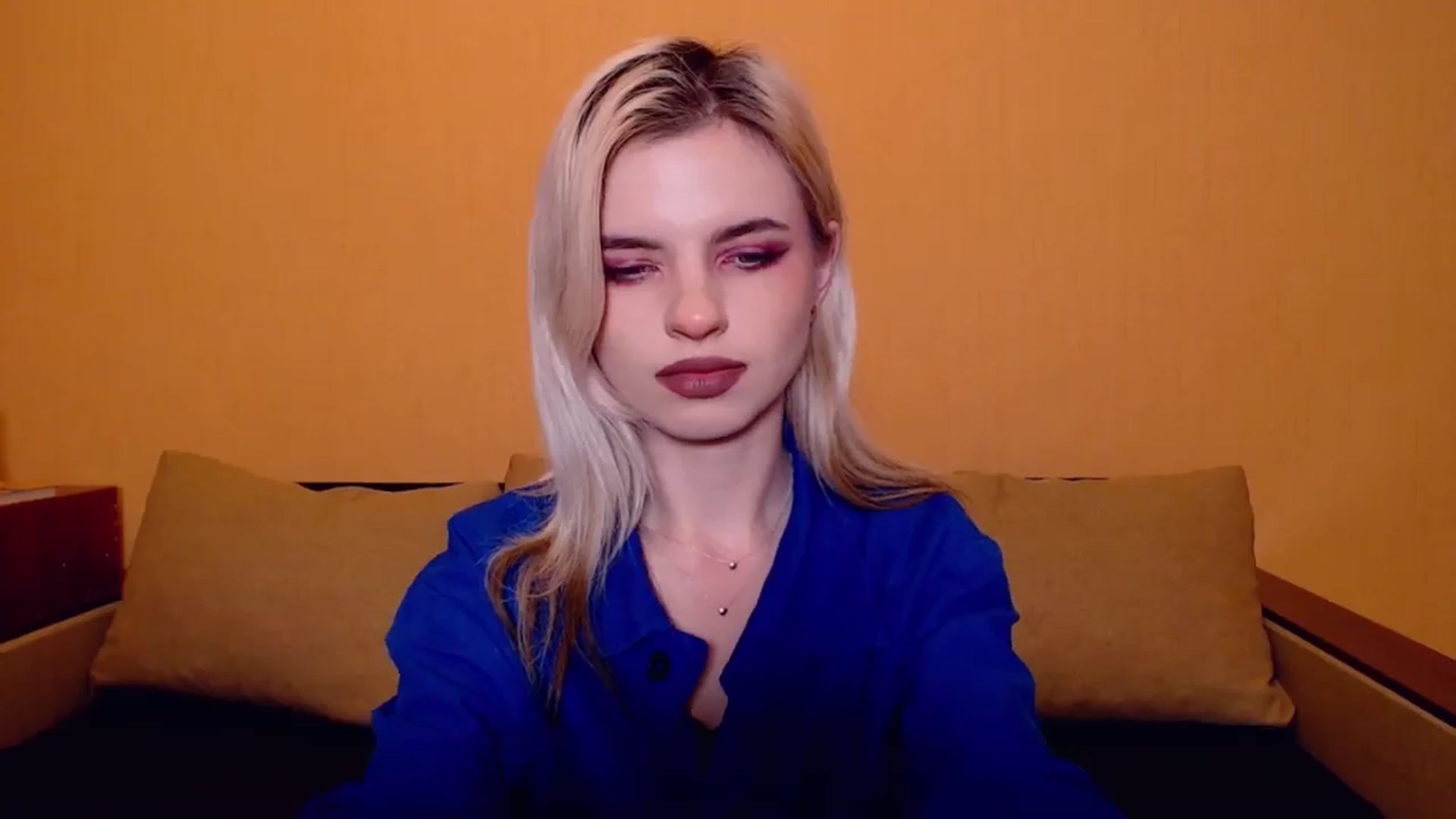 Gallery image thumbnail from Erineys's myfreecams stream on, 11/12/2023, 15:16 image 16 of 20