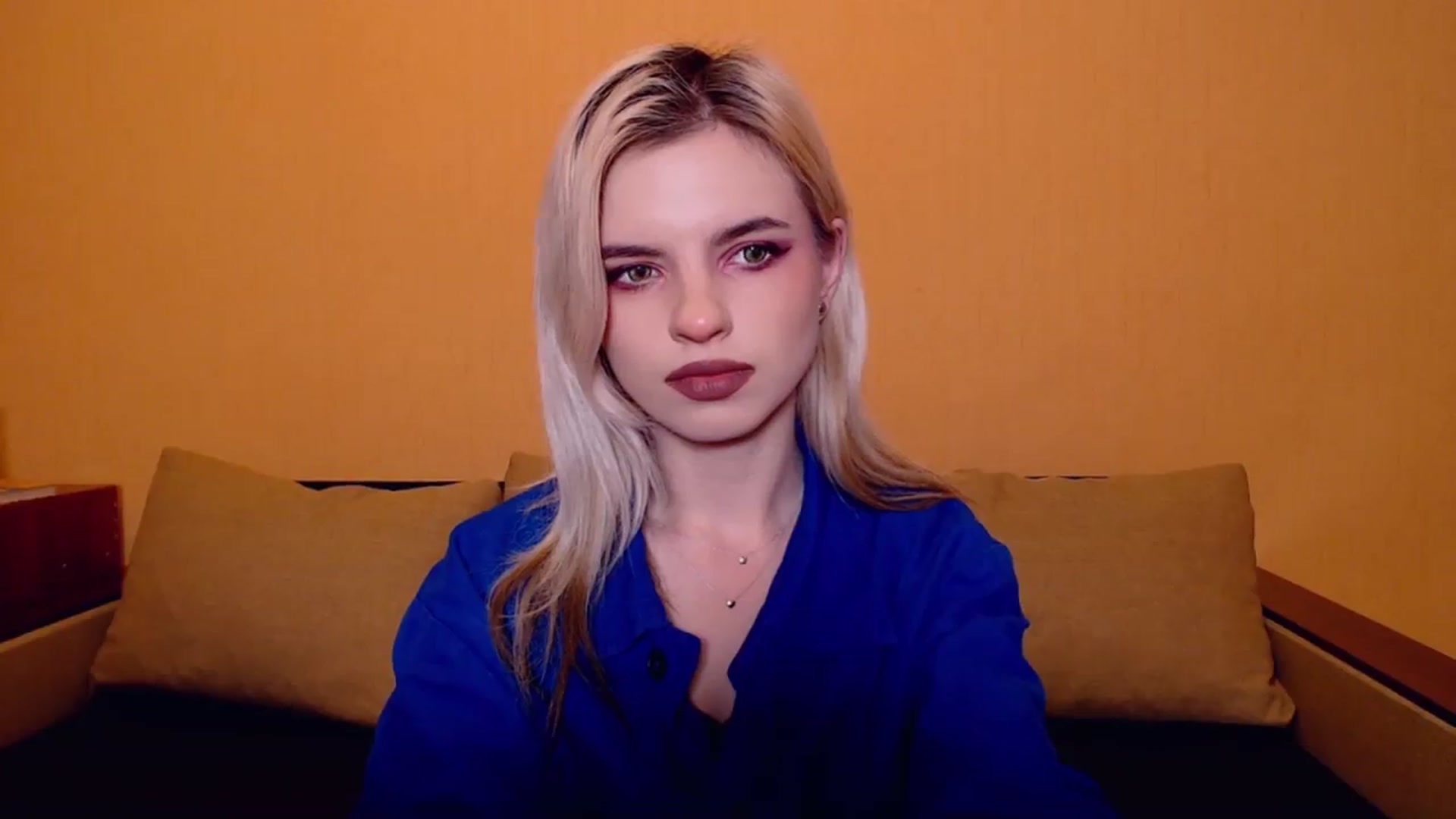 Gallery image thumbnail from Erineys's myfreecams stream on, 11/12/2023, 15:16 image 19 of 20