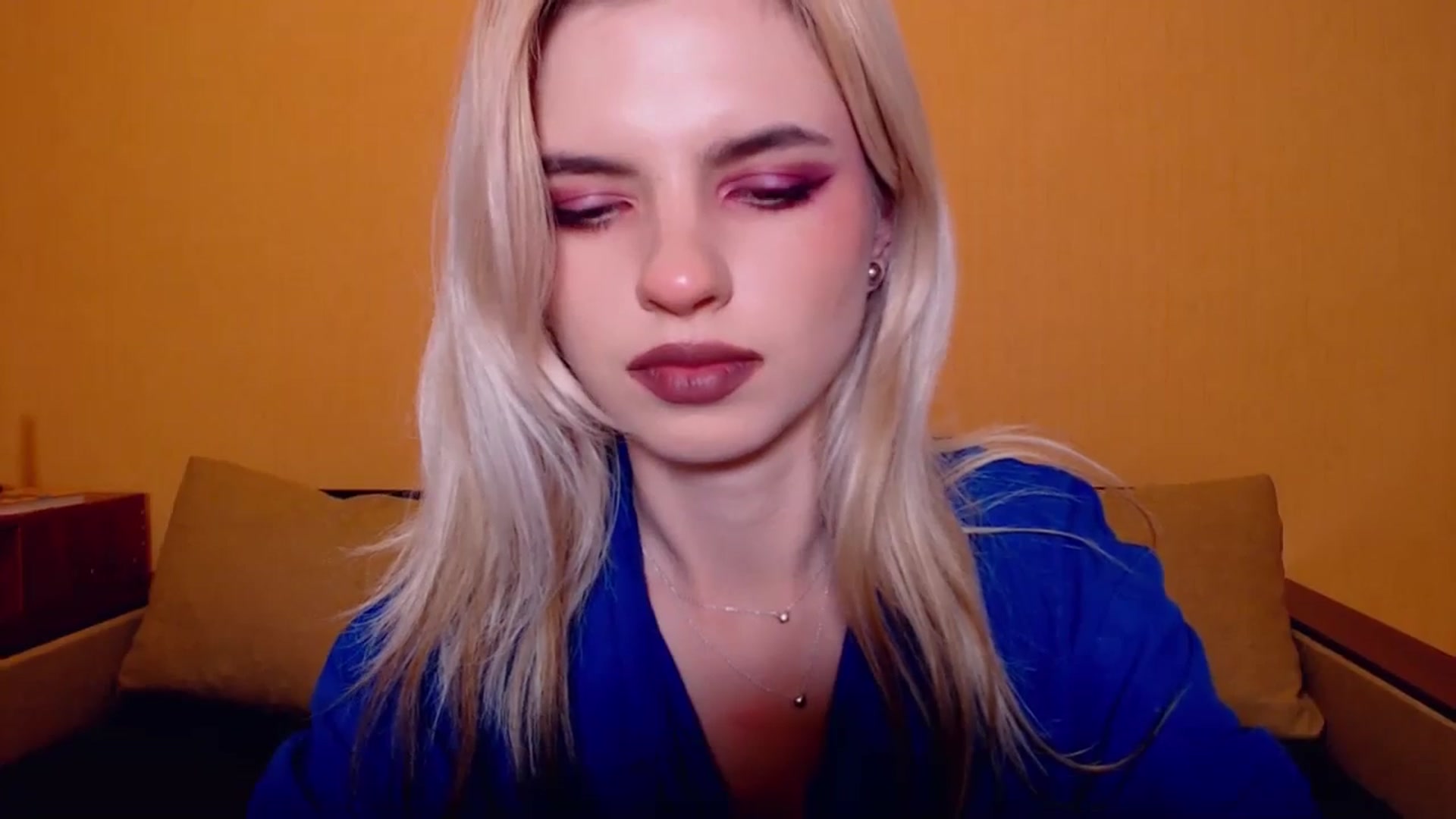 Gallery image thumbnail from Erineys's myfreecams stream on, 11/12/2023, 16:45 image 16 of 20