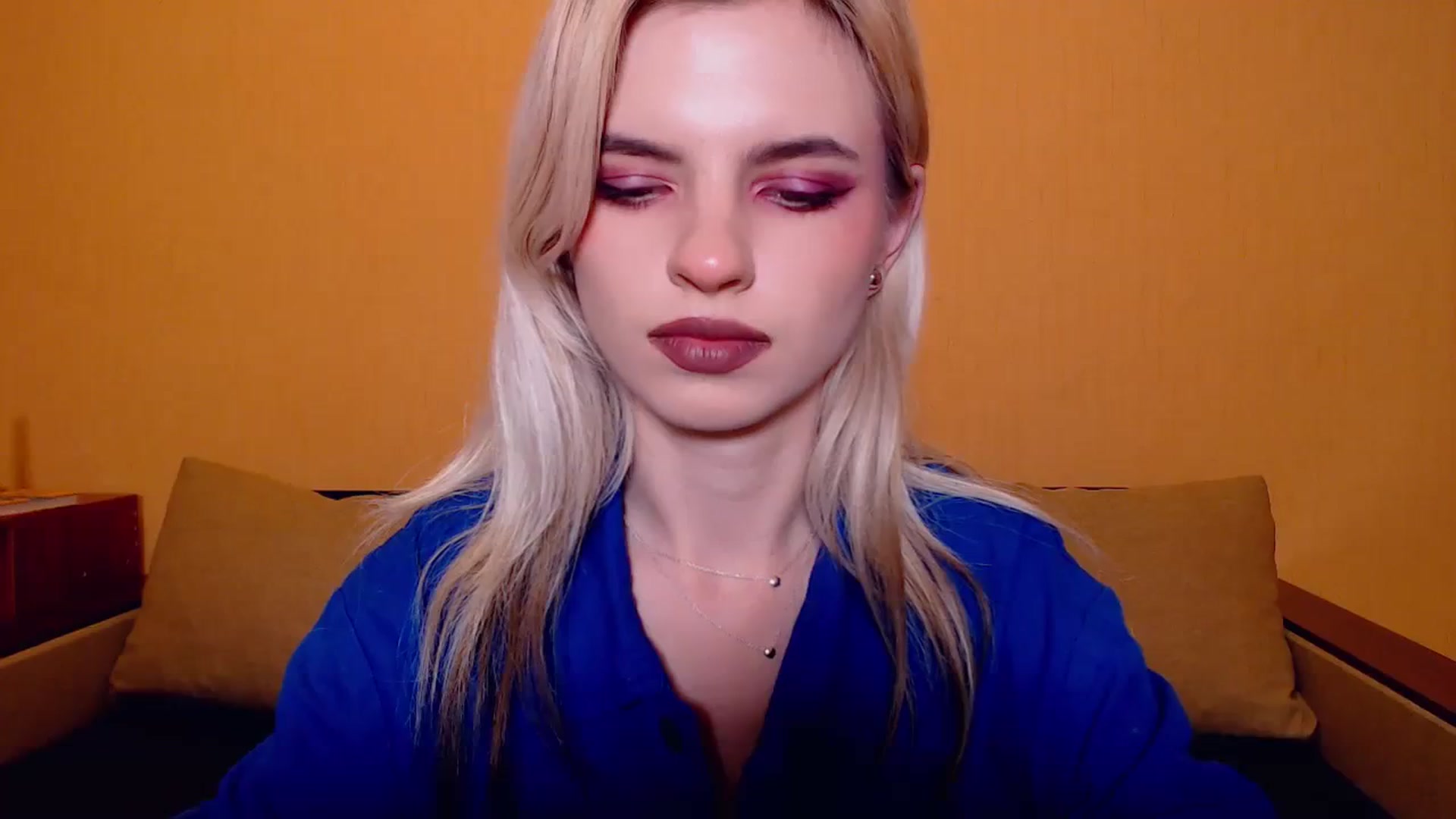 Gallery image thumbnail from Erineys's myfreecams stream on, 11/12/2023, 16:45 image 4 of 20