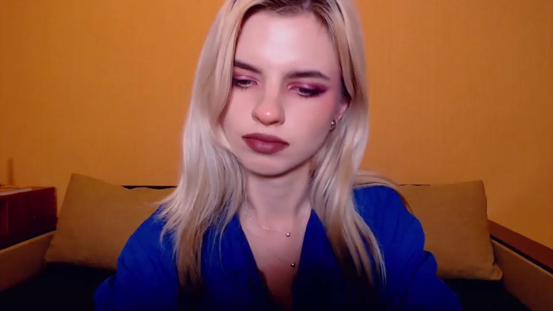 Gallery image thumbnail from Erineys's myfreecams stream on, 11/12/2023, 16:45 image 15 of 20