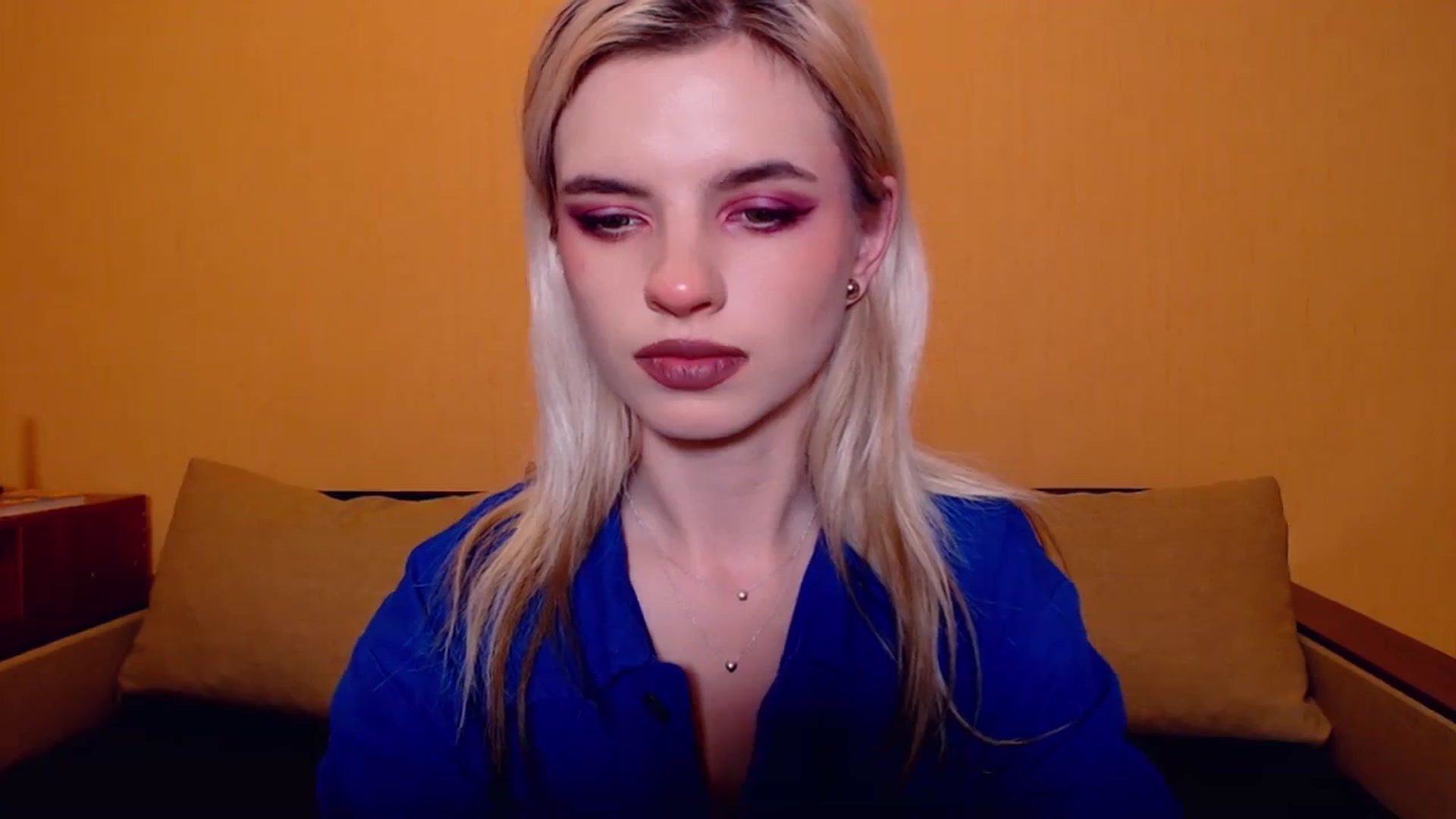 Gallery image thumbnail from Erineys's myfreecams stream on, 11/12/2023, 17:34 image 7 of 20