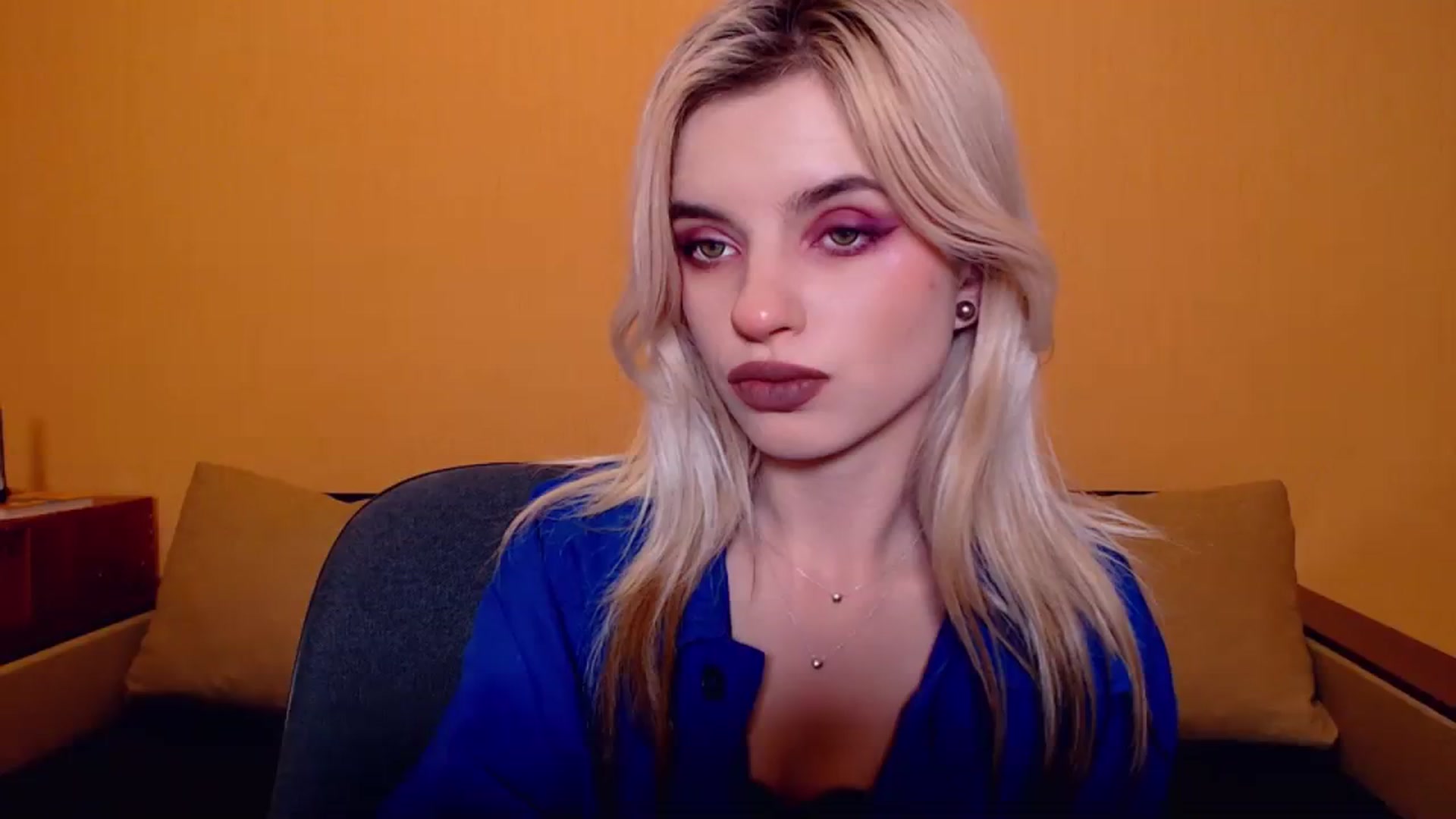 Gallery image thumbnail from Erineys's myfreecams stream on, 11/12/2023, 17:34 image 18 of 20