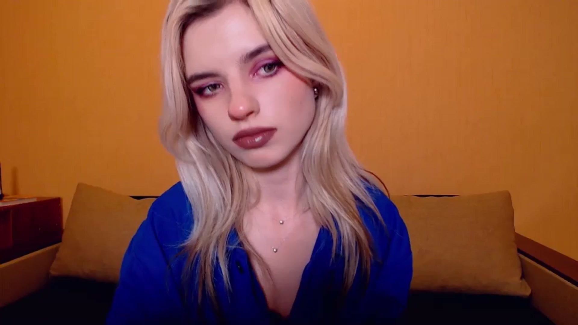 Gallery image thumbnail from Erineys's myfreecams stream on, 11/12/2023, 17:34 image 12 of 20