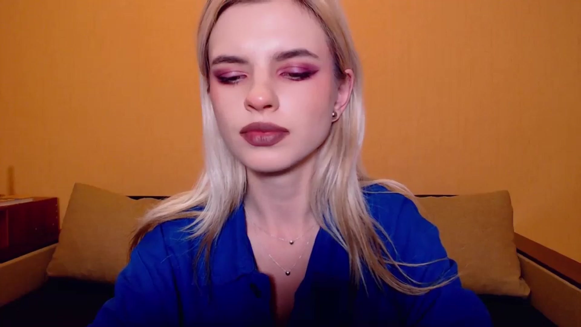 Gallery image thumbnail from Erineys's myfreecams stream on, 11/12/2023, 17:34 image 2 of 20