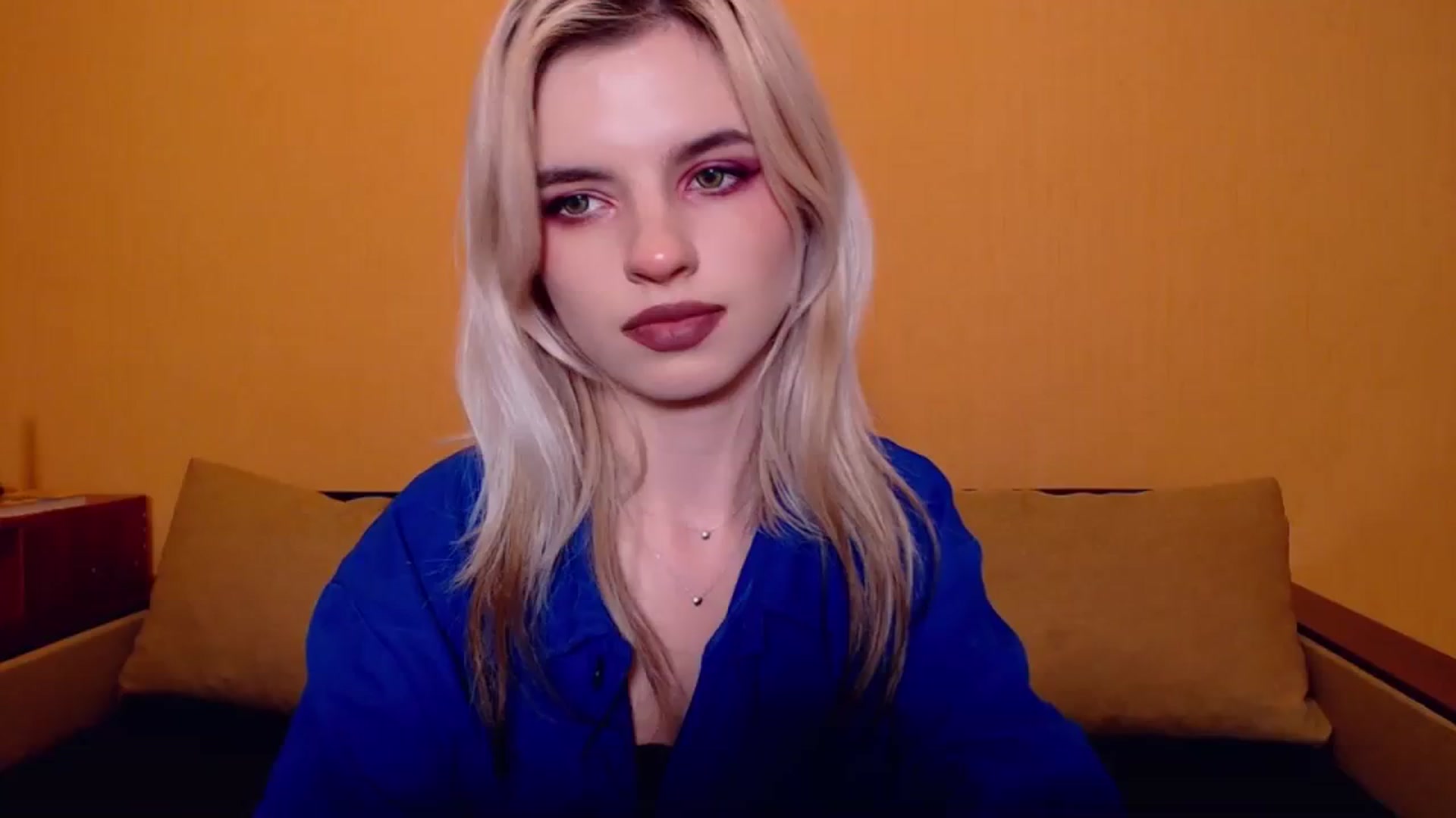 Gallery image thumbnail from Erineys's myfreecams stream on, 11/12/2023, 17:34 image 10 of 20
