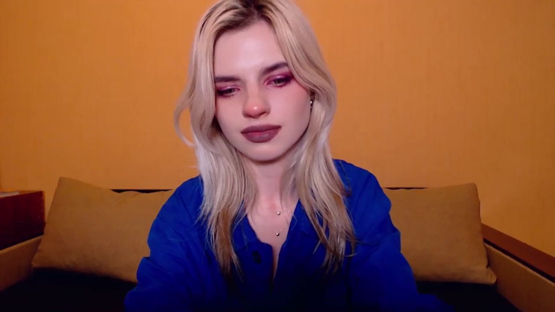 Gallery image thumbnail from Erineys's myfreecams stream on, 11/12/2023, 18:45 image 10 of 20