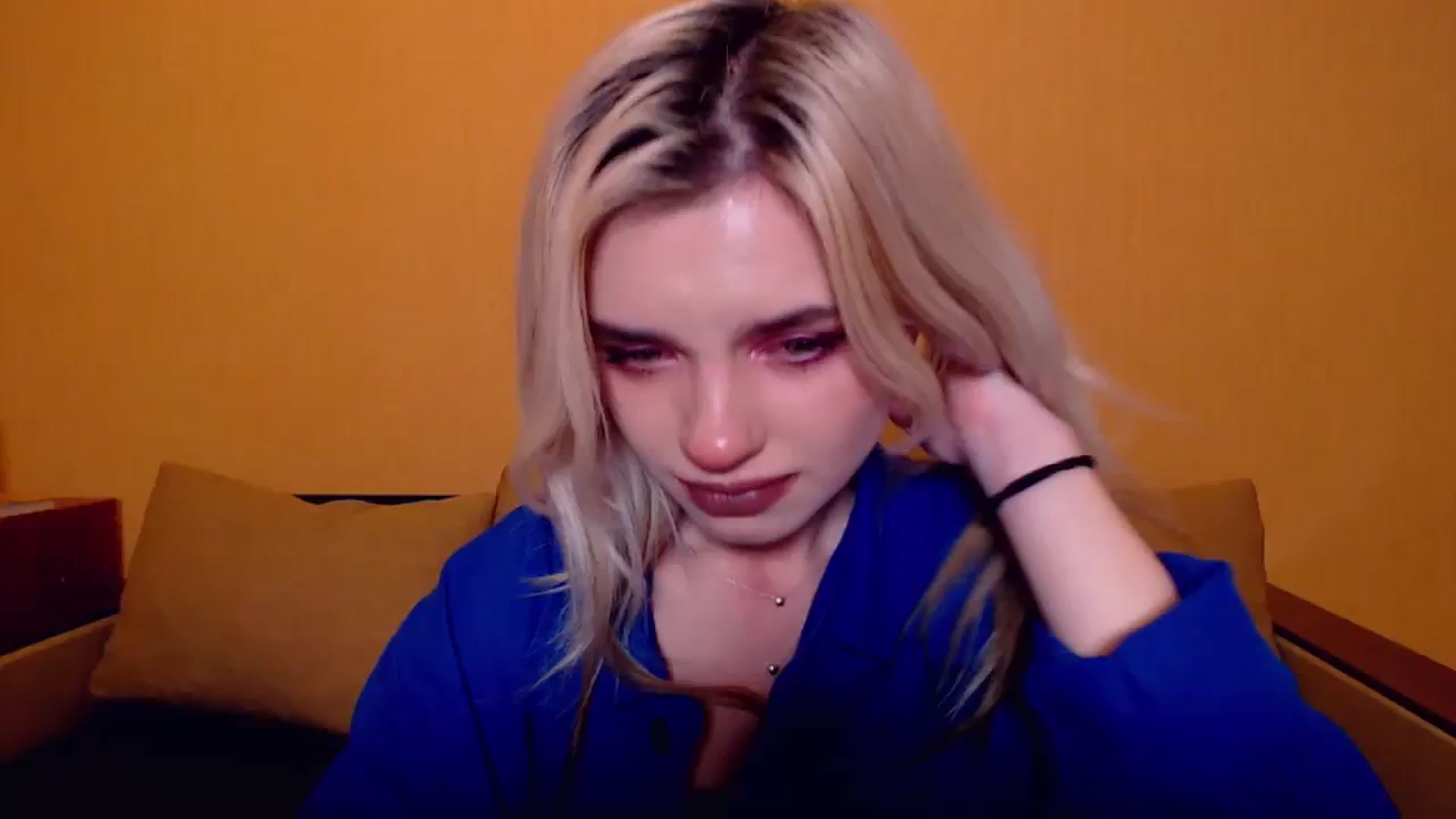 Gallery image thumbnail from Erineys's myfreecams stream on, 11/12/2023, 18:45 image 18 of 20