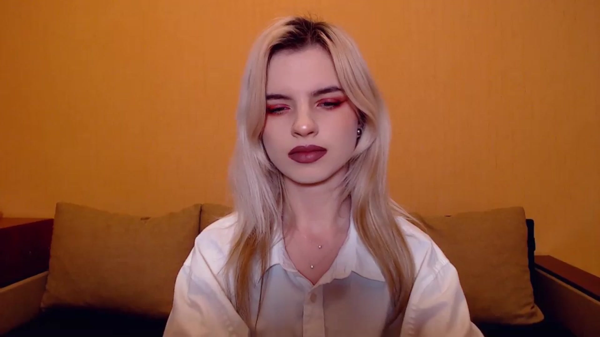 Gallery image thumbnail from Erineys's myfreecams stream on, 11/13/2023, 15:20 image 11 of 20