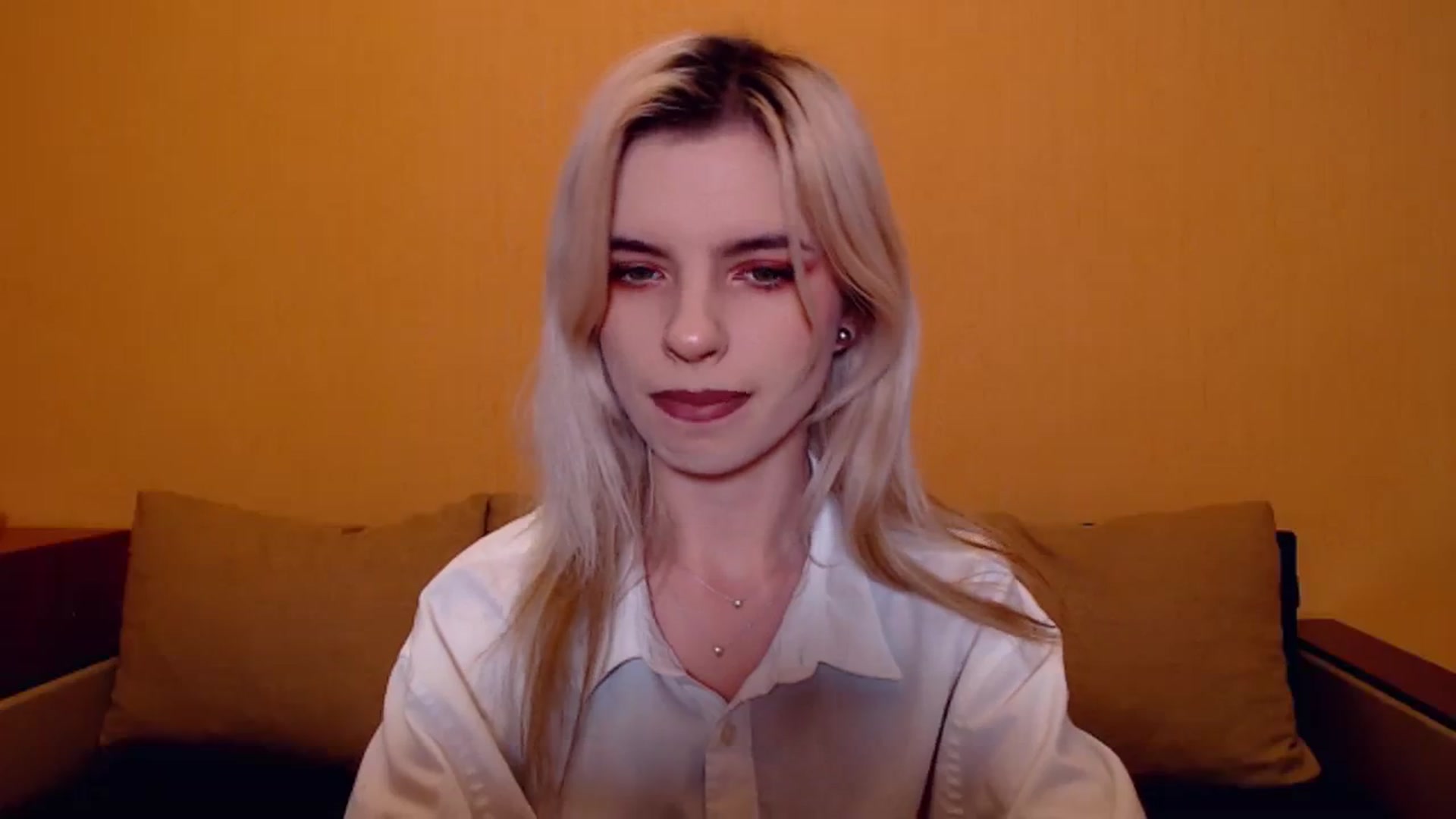 Gallery image thumbnail from Erineys's myfreecams stream on, 11/13/2023, 15:20 image 19 of 20