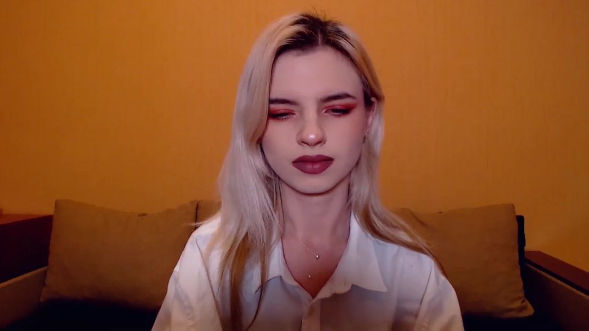 Gallery image thumbnail from Erineys's myfreecams stream on, 11/13/2023, 15:20 image 4 of 20