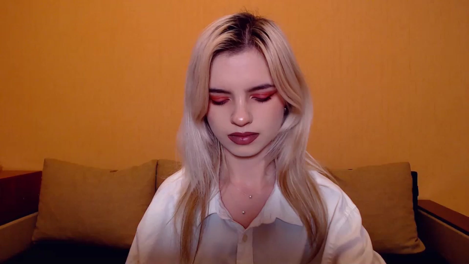 Gallery image thumbnail from Erineys's myfreecams stream on, 11/13/2023, 15:20 image 9 of 20
